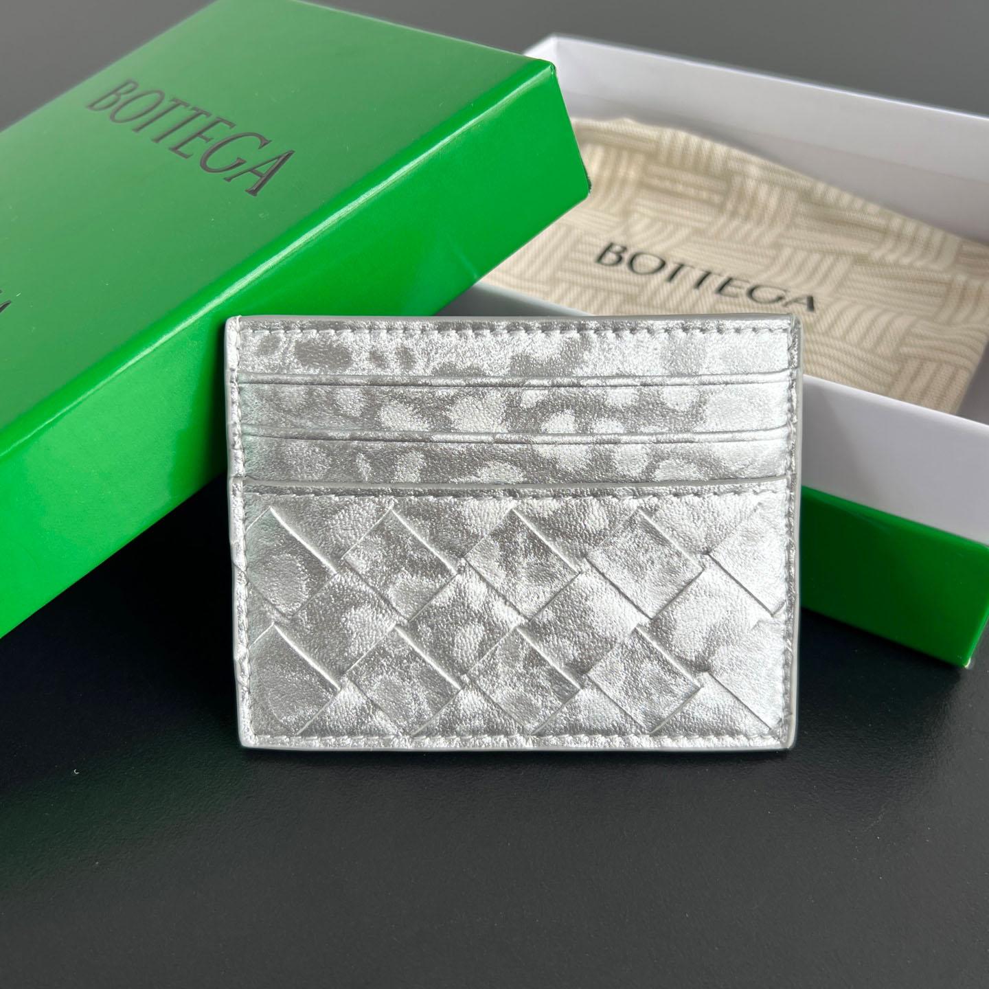 Bottega Veneta Intrecciato Credit Card Case - DopestKickz
