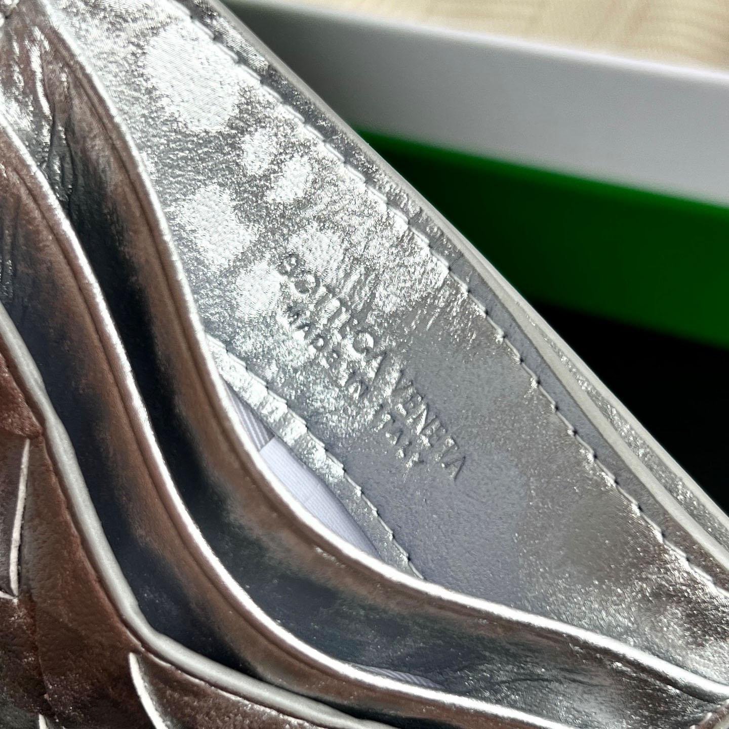 Bottega Veneta Intrecciato Credit Card Case - DopestKickz