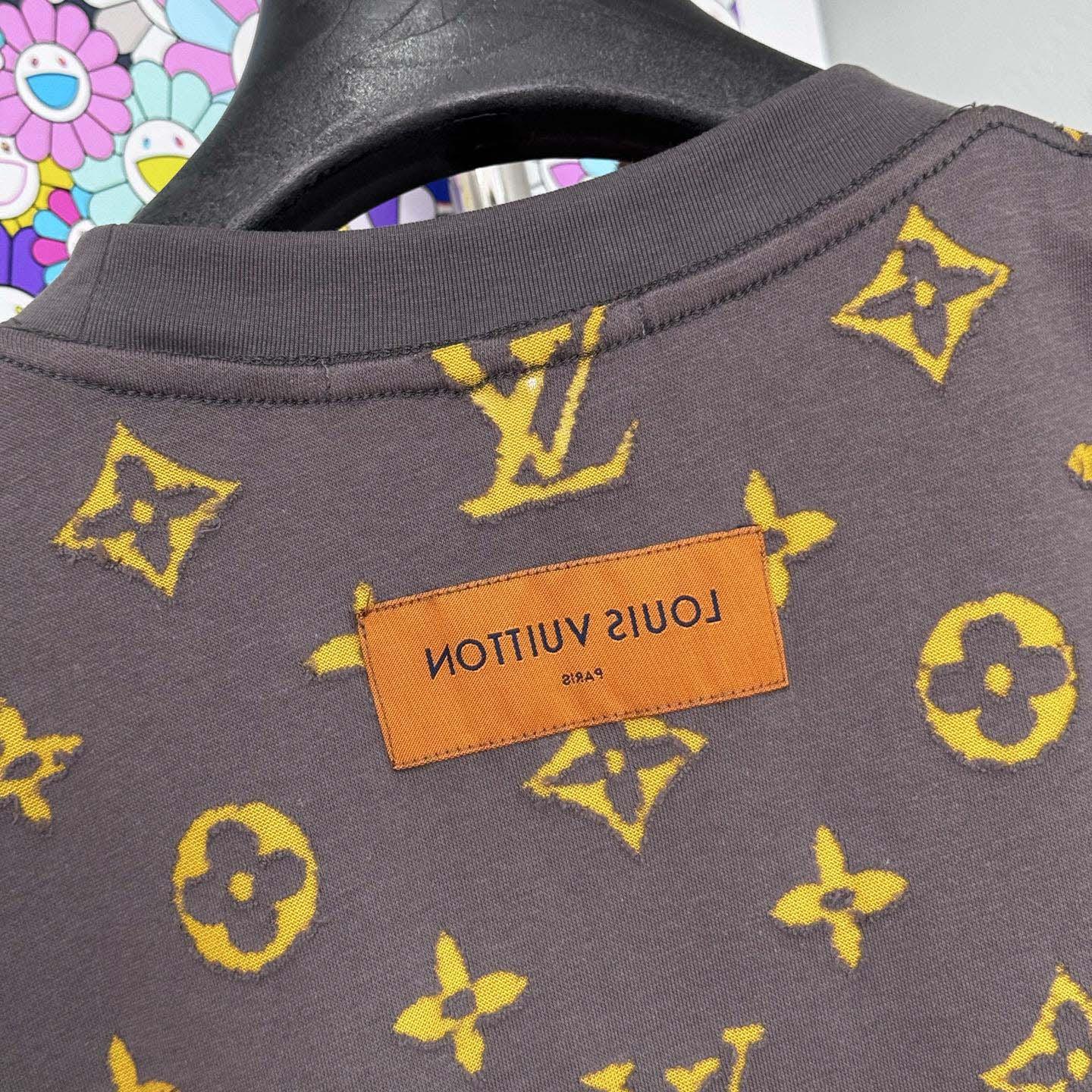Louis Vuitton Monogram Short-Sleeved Crewneck - DopestKickz