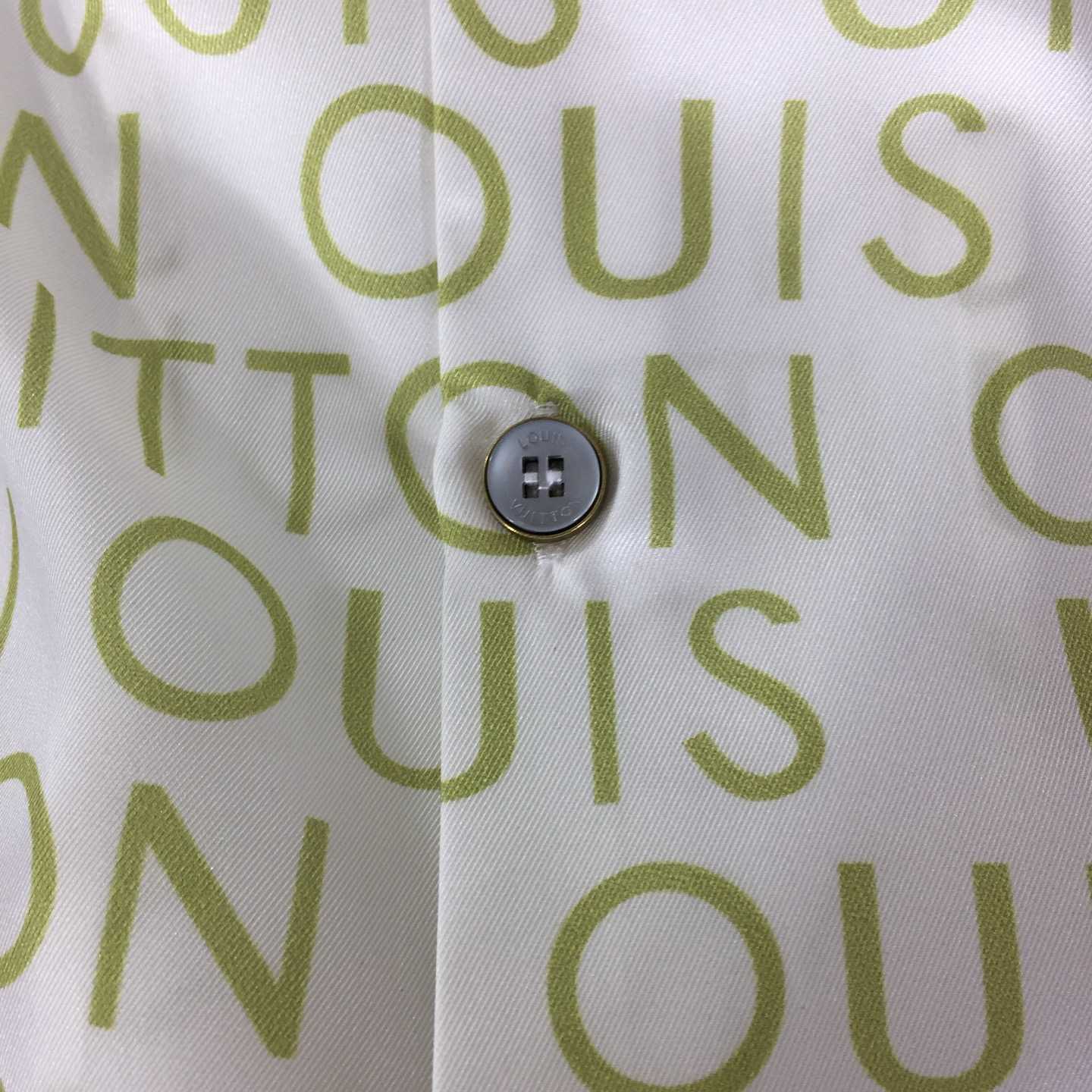 Louis Vuitton Short-Sleeved Printed Silk Shirt   1AJUTC - DopestKickz