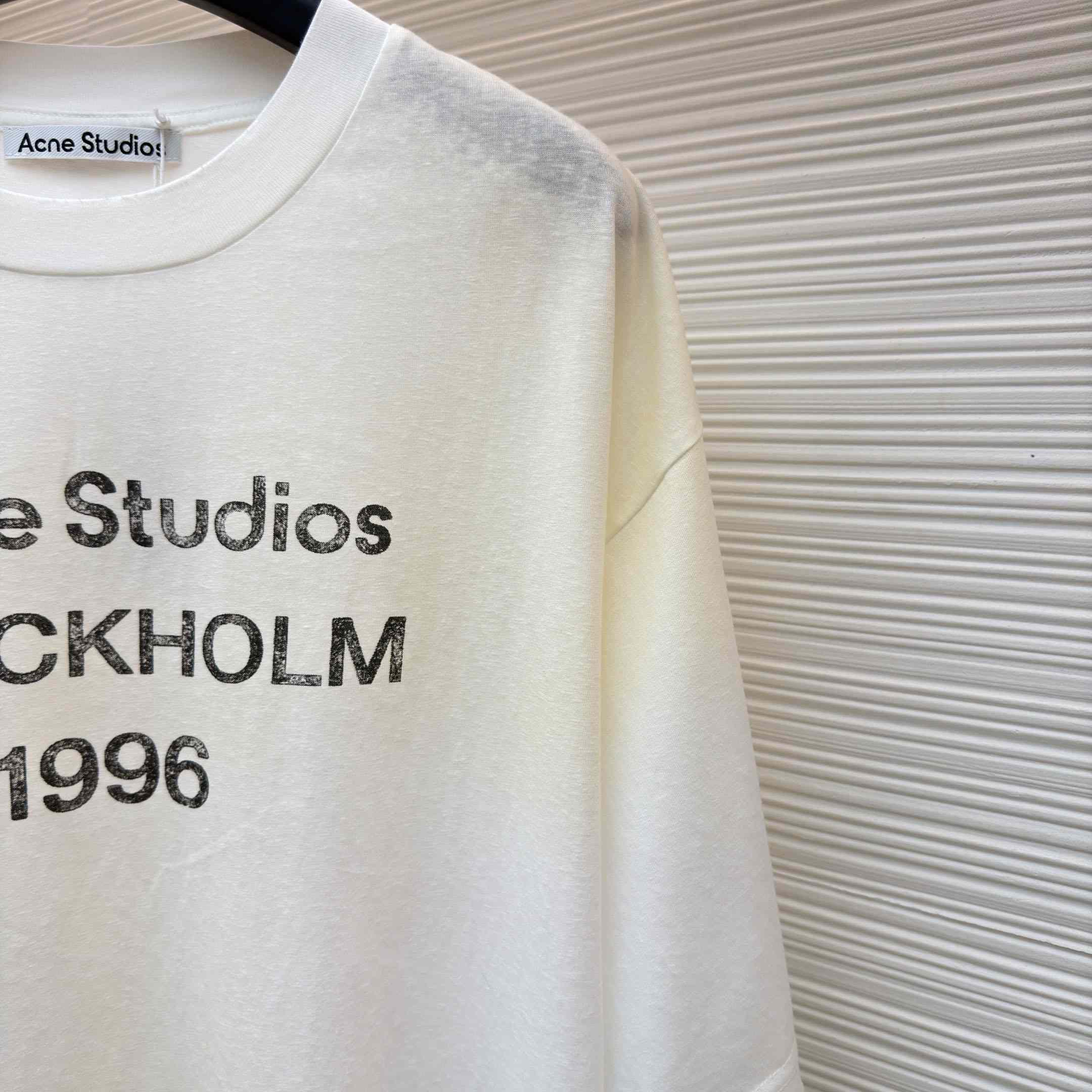 Acne Studios  Logo Tshirt - Relaxed Fit - DopestKickz