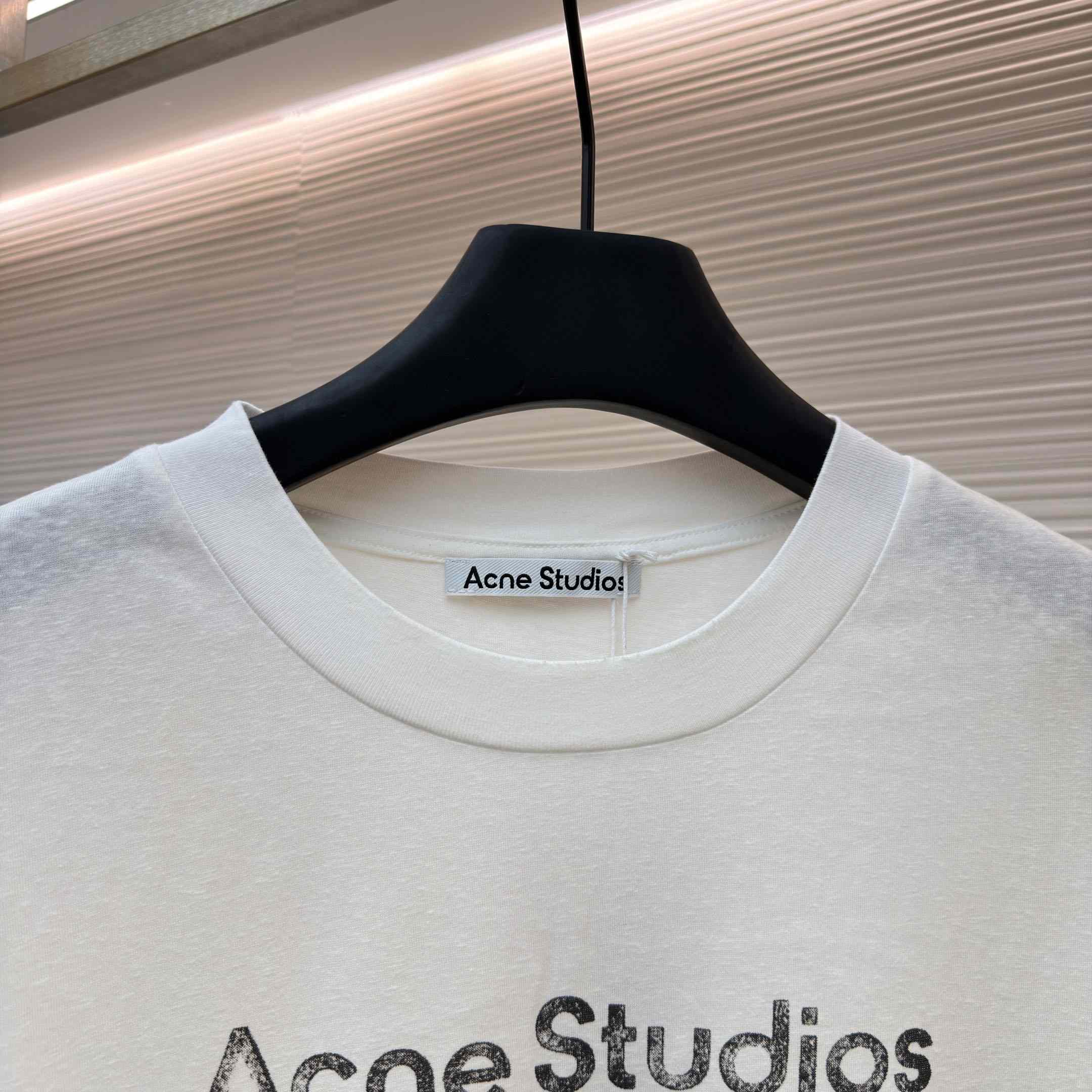 Acne Studios  Logo Tshirt - Relaxed Fit - DopestKickz