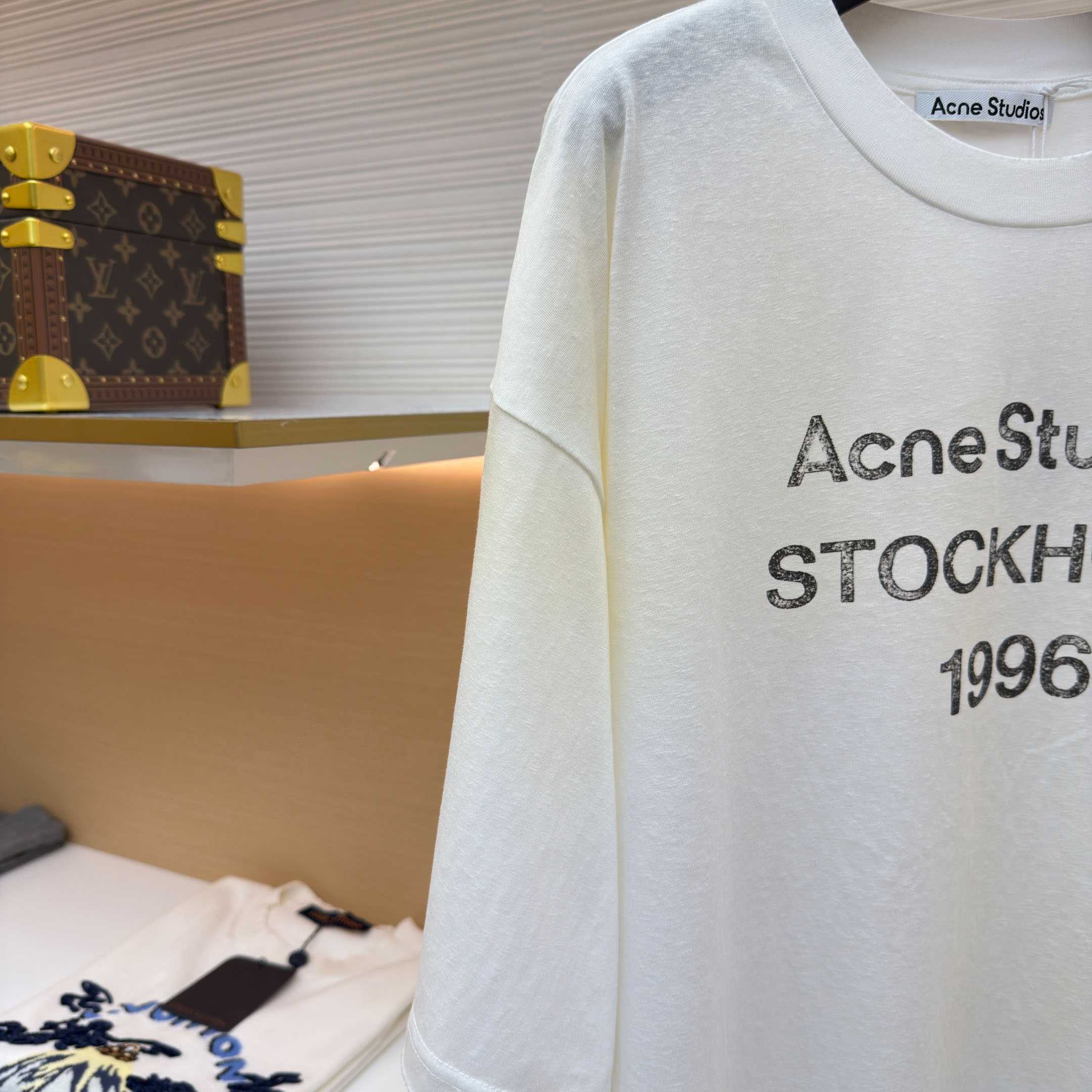 Acne Studios  Logo Tshirt - Relaxed Fit - DopestKickz