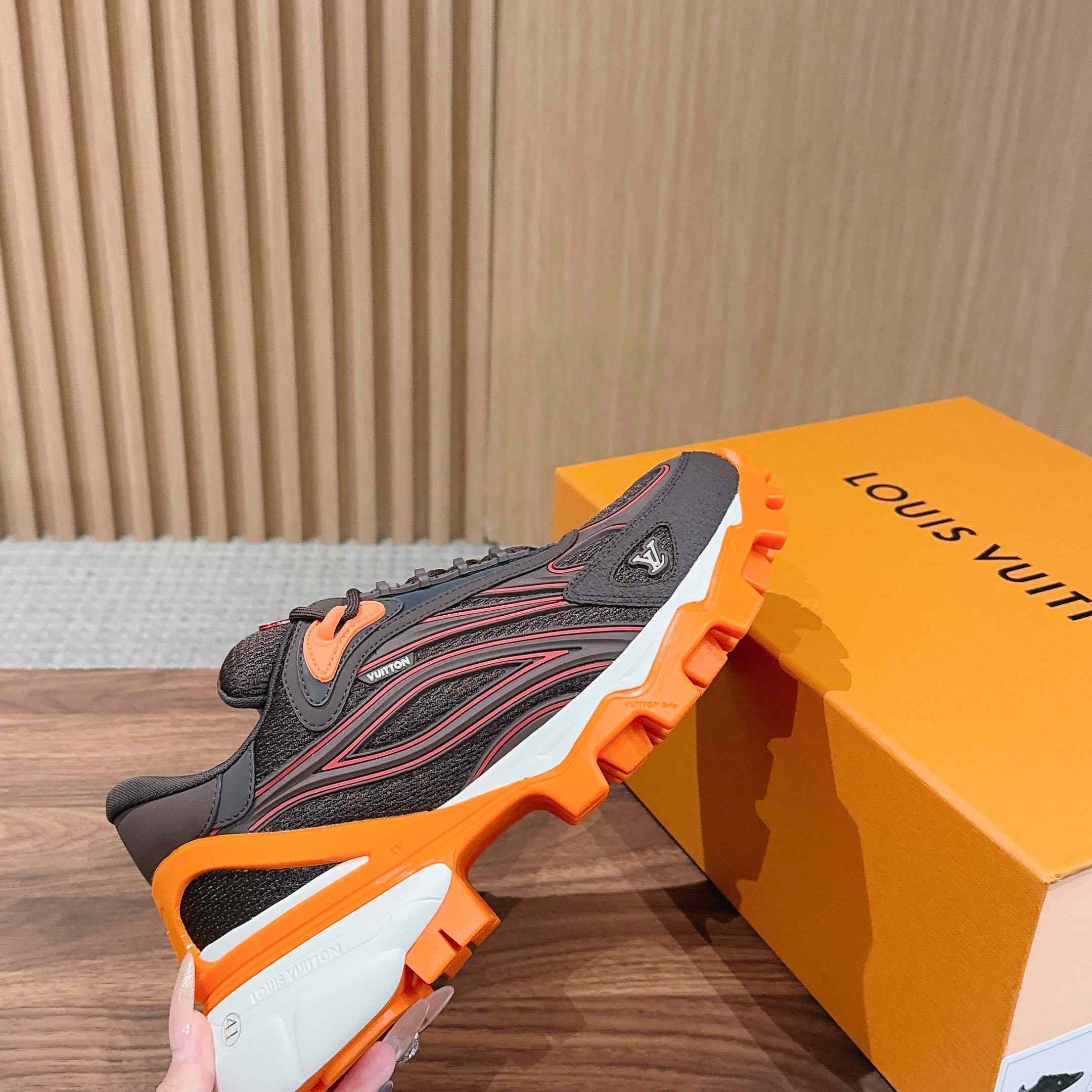 Louis Vuitton Summit Sneaker 1AJAF6 - DopestKickz