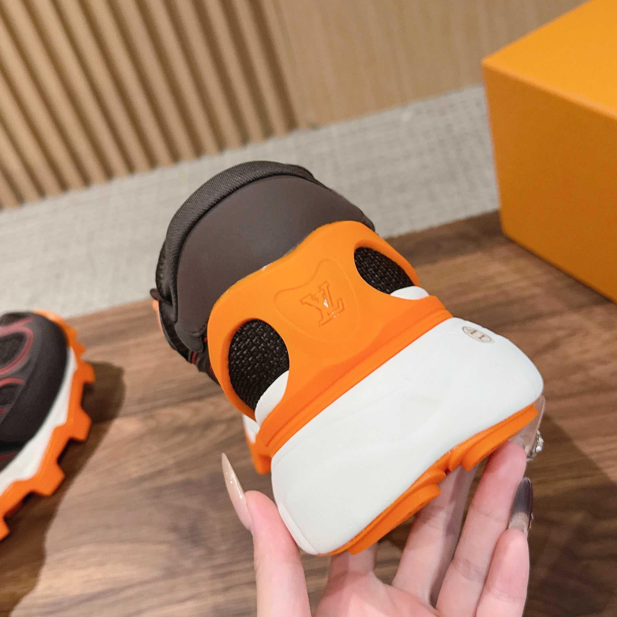 Louis Vuitton Summit Sneaker 1AJAF6 - DopestKickz