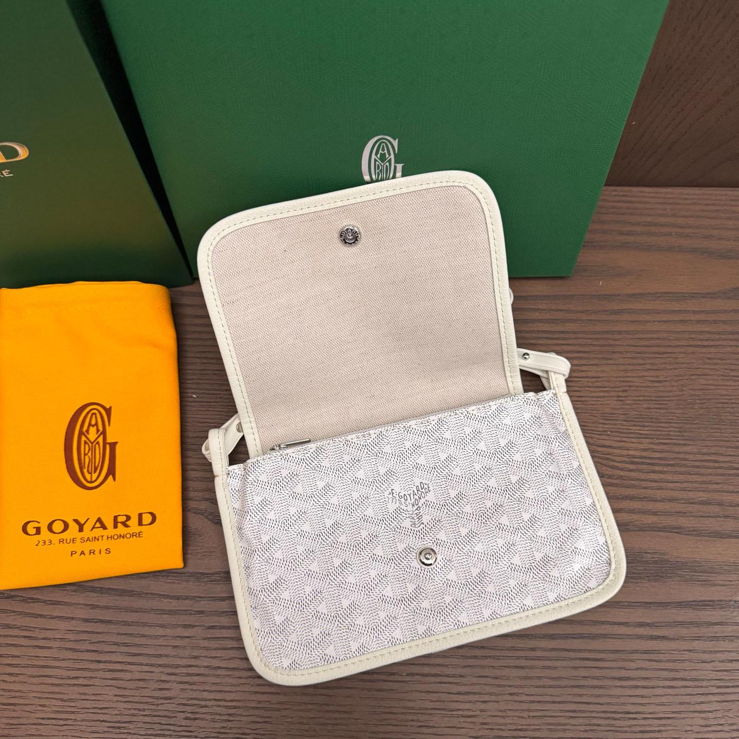 Goyard Plumet Pocket Wallet - DopestKickz