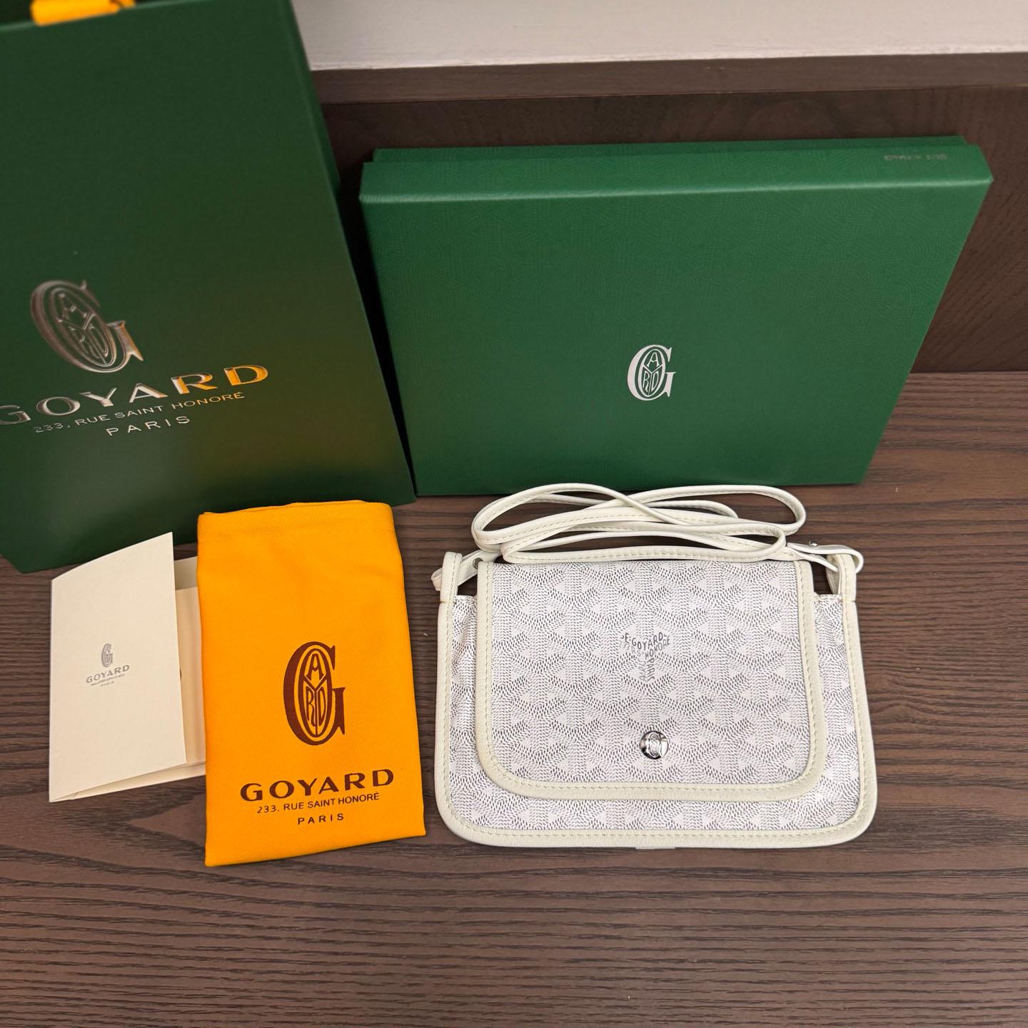 Goyard Plumet Pocket Wallet - DopestKickz