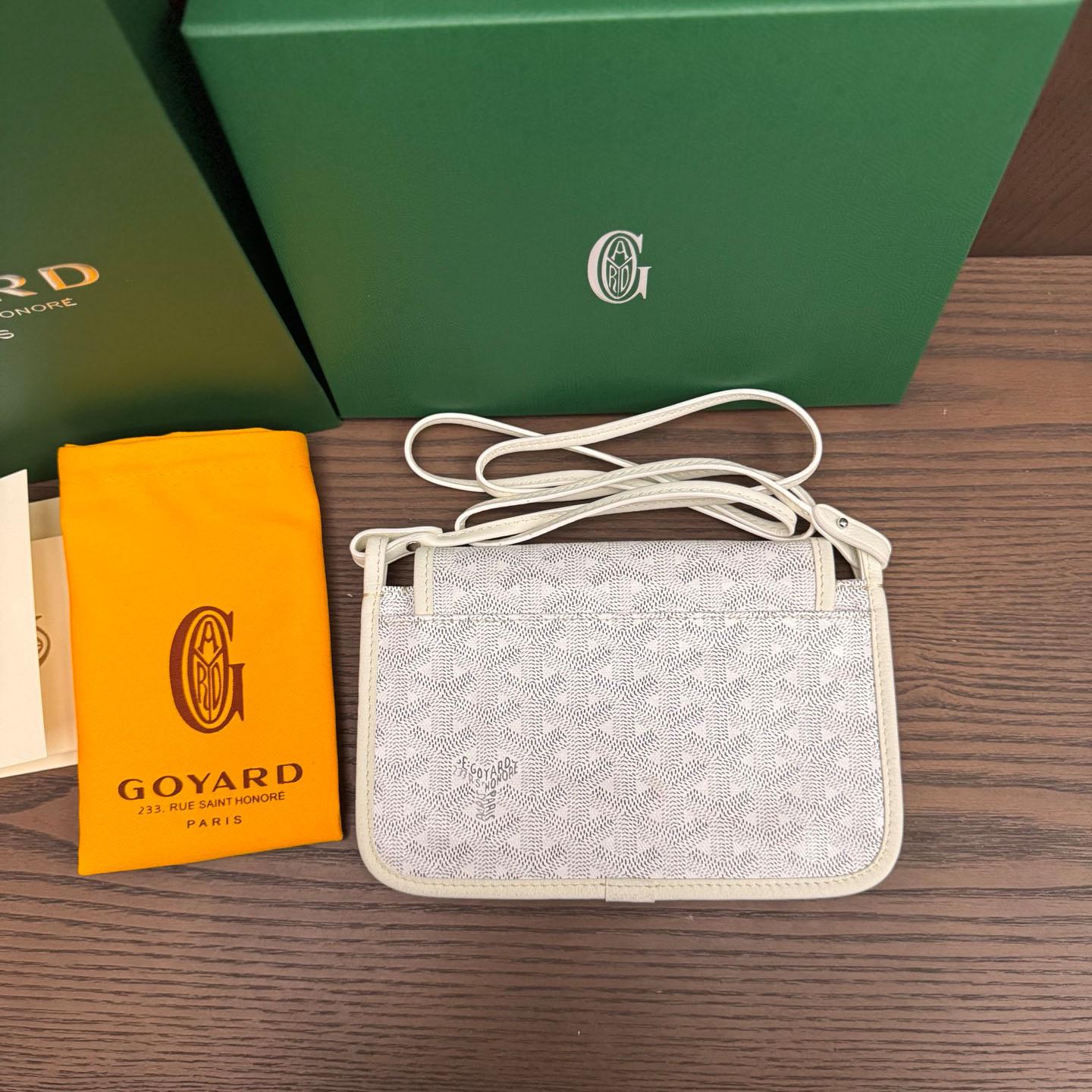 Goyard Plumet Pocket Wallet - DopestKickz
