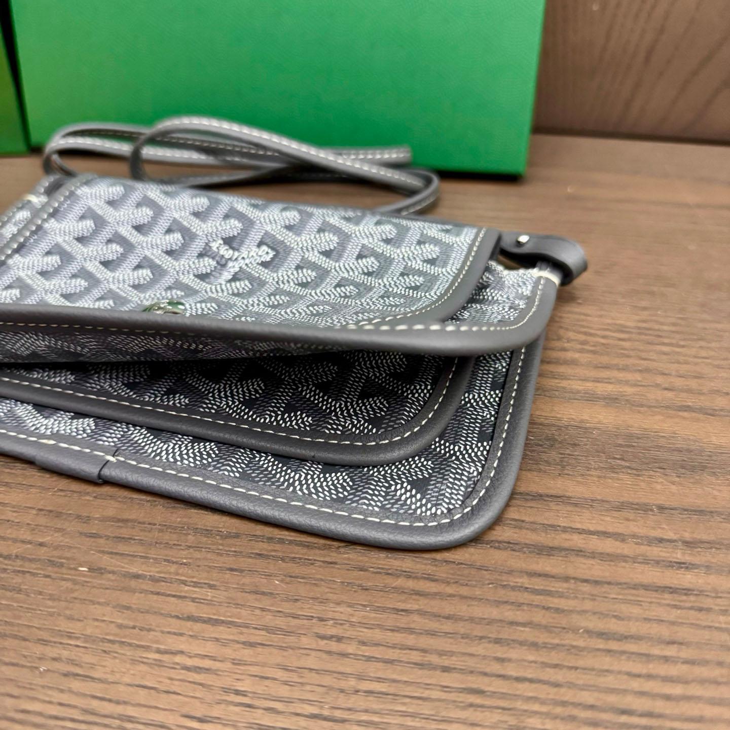 Goyard Plumet Pocket Wallet - DopestKickz