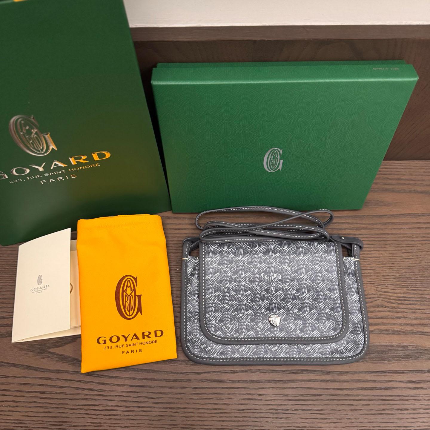 Goyard Plumet Pocket Wallet - DopestKickz