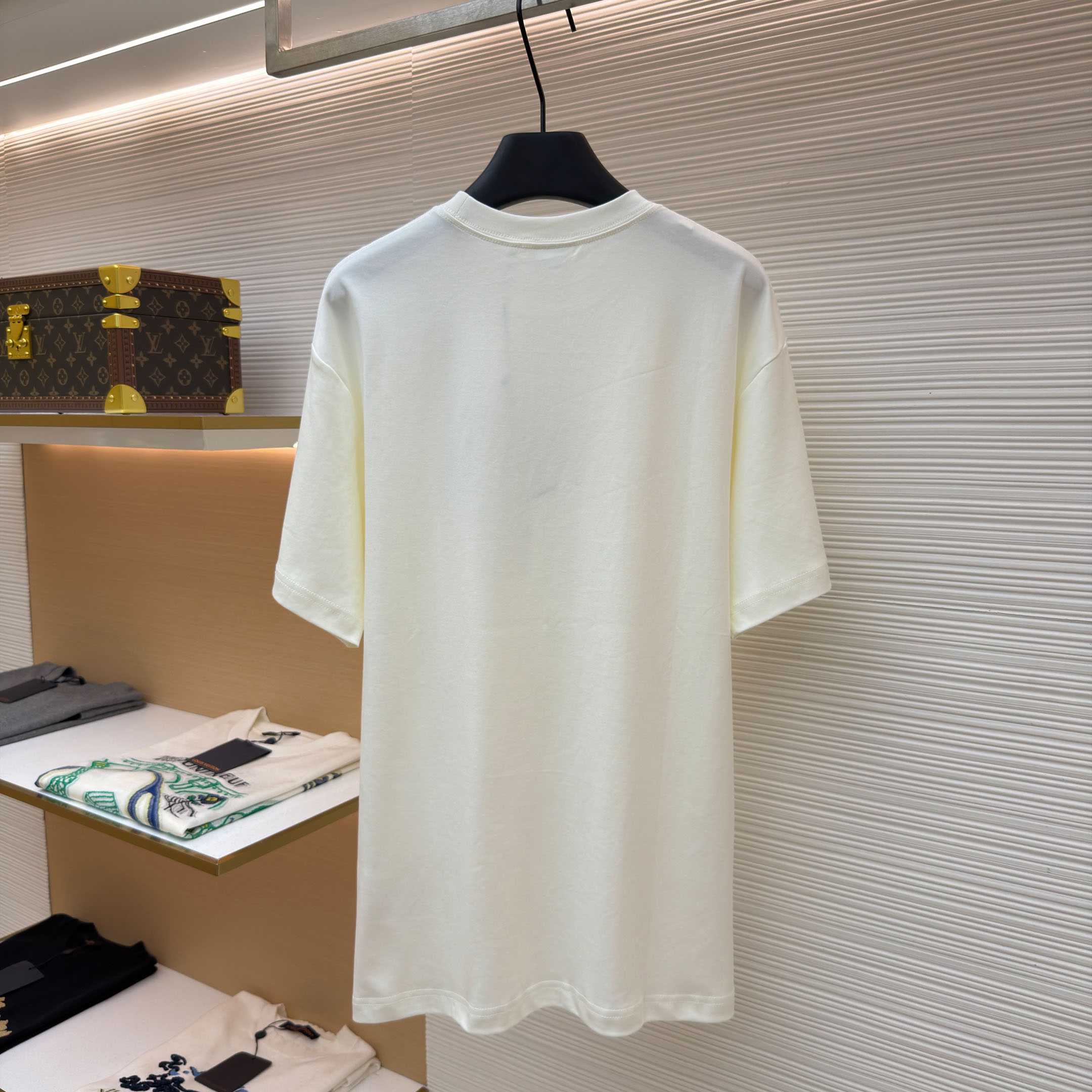  Dior T-shirt With Lettering - DopestKickz