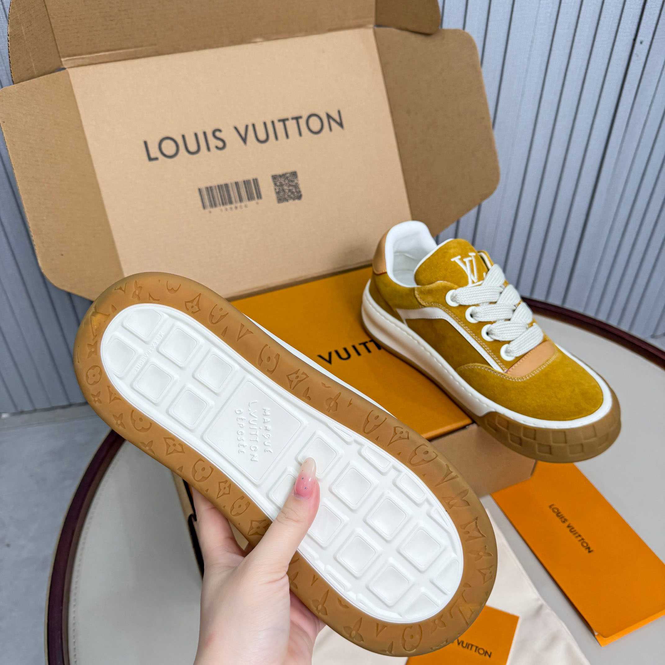 Louis Vuitton LV Tilted Sneaker 1AJTHL - DopestKickz