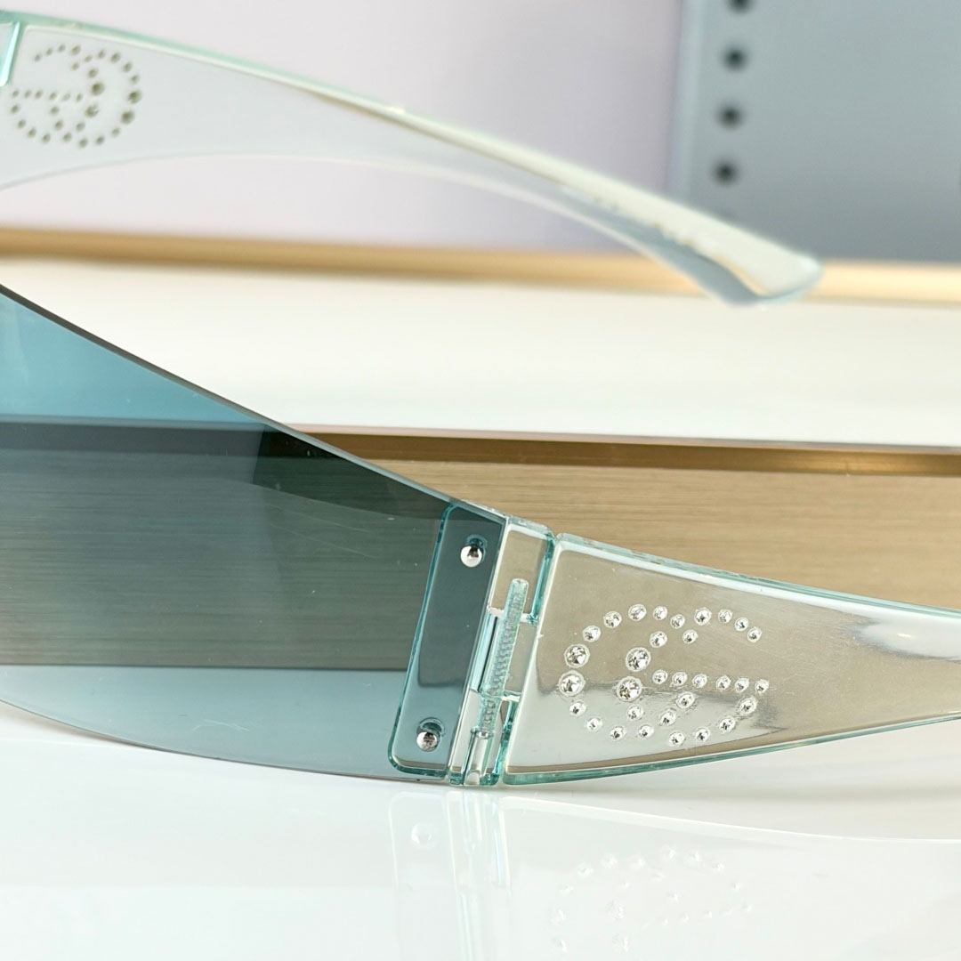 Gucci GG1958S Sunglasses  - DopestKickz