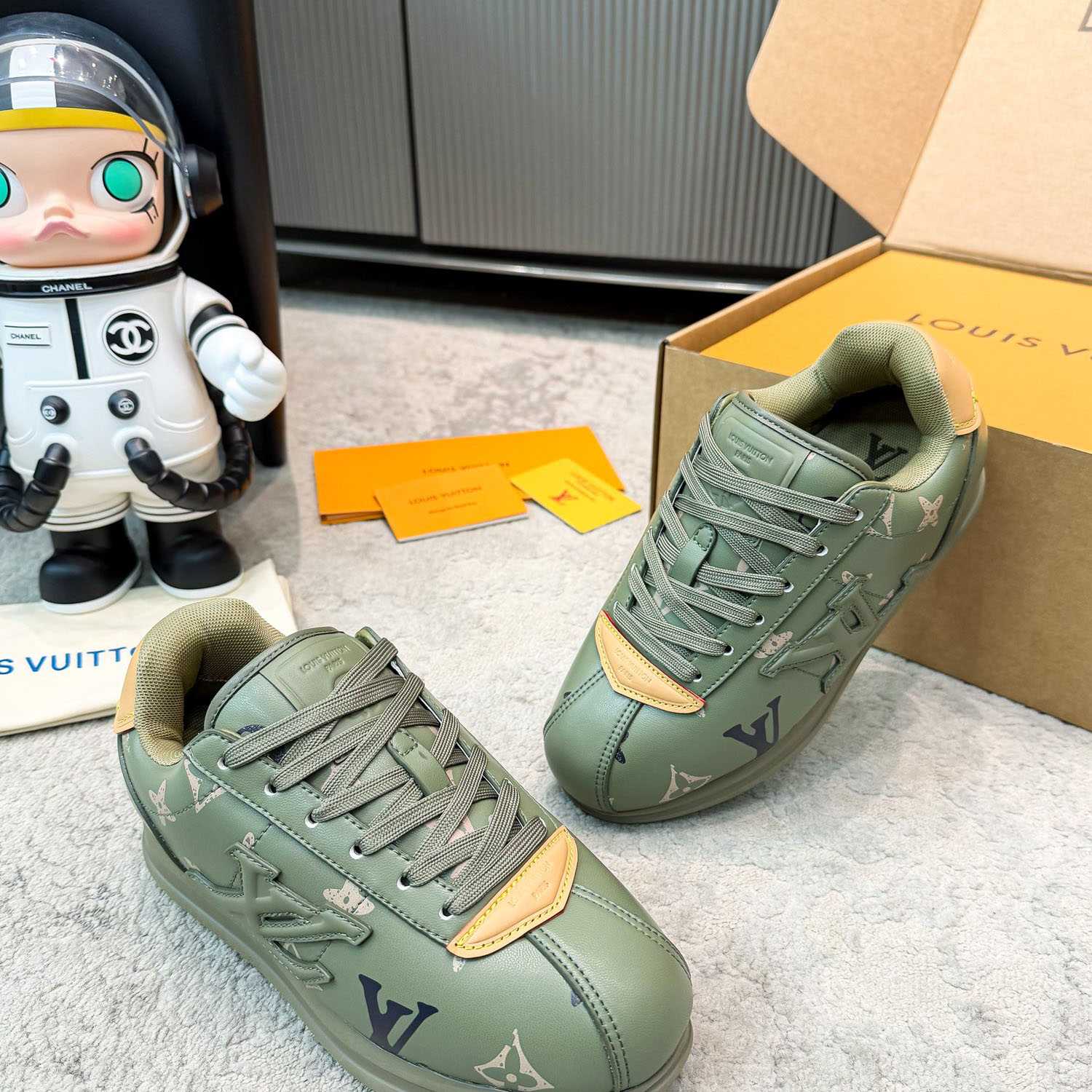 Louis Vuitton LV BUTTERSOFT Sneaker  1AJANN - DopestKickz