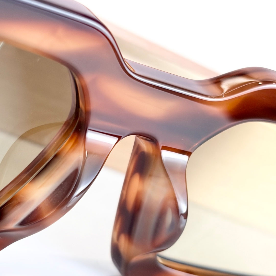 Louis Vuitton Z2703E Sunglasses    - DopestKickz