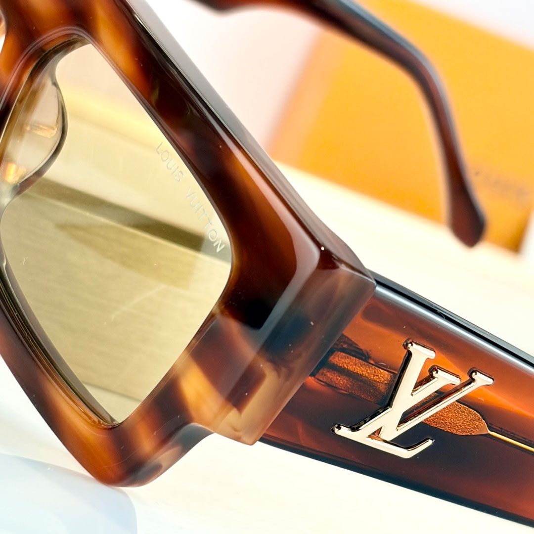 Louis Vuitton Z2703E Sunglasses    - DopestKickz