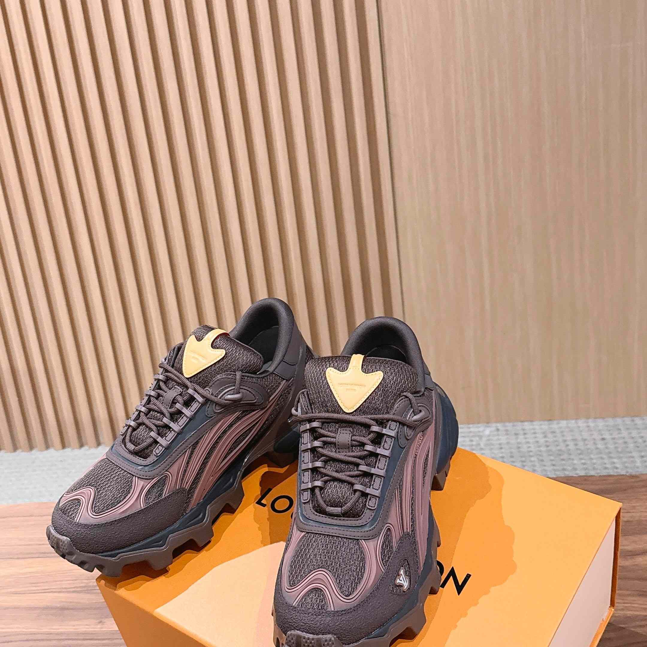 Louis Vuitton Summit Sneaker 1AJAGO - DopestKickz