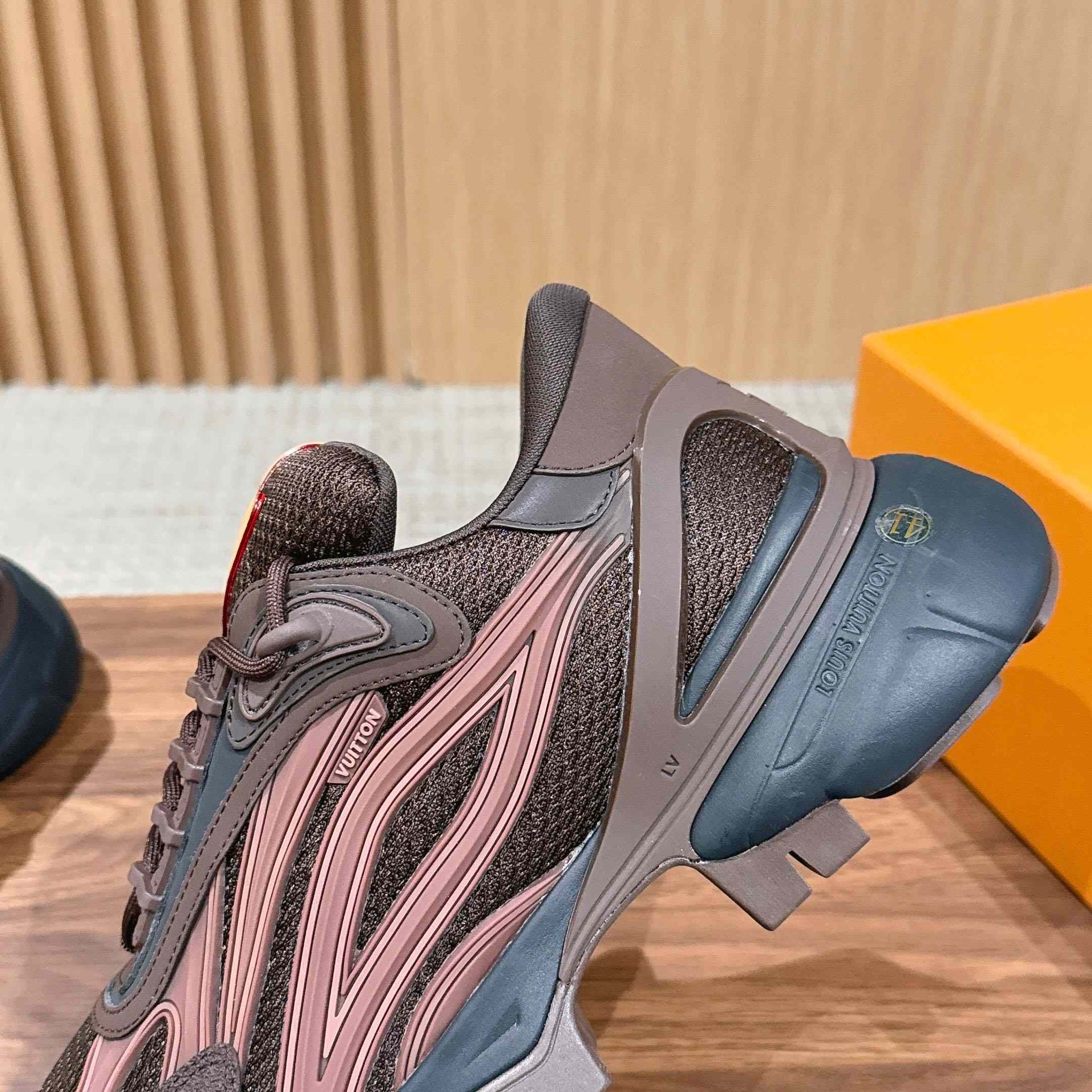 Louis Vuitton Summit Sneaker 1AJAGO - DopestKickz