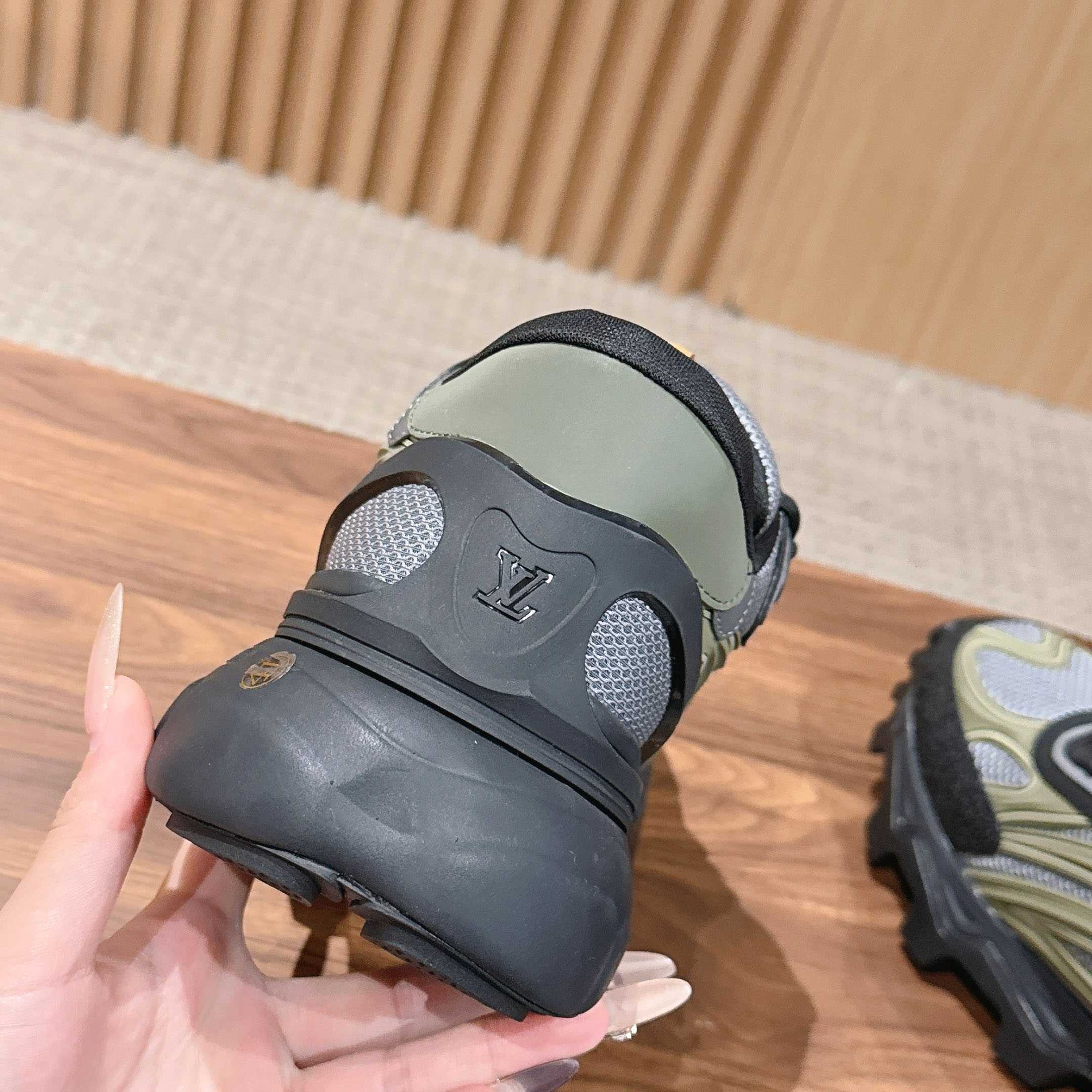 Louis Vuitton Summit Sneaker 1AJAFU - DopestKickz