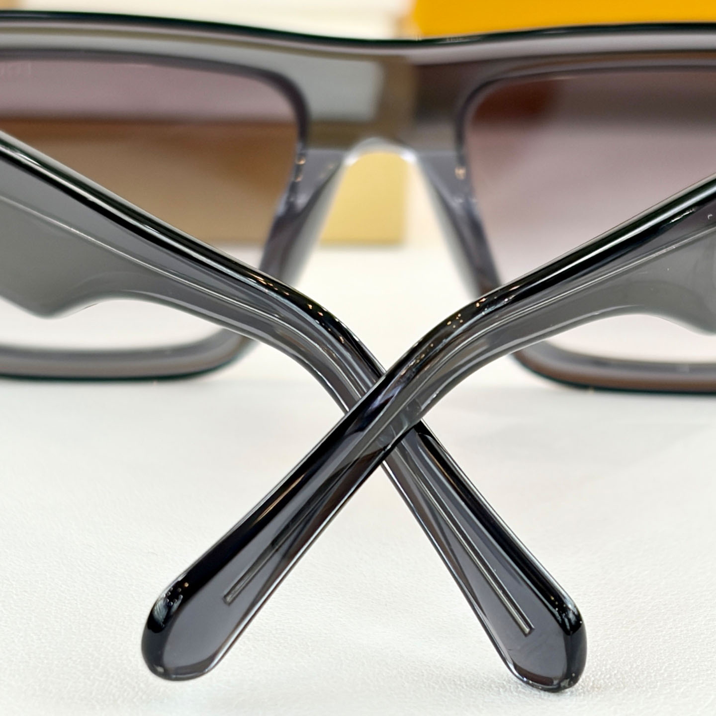 Louis Vuitton Sunglasses   Z2872U - DopestKickz