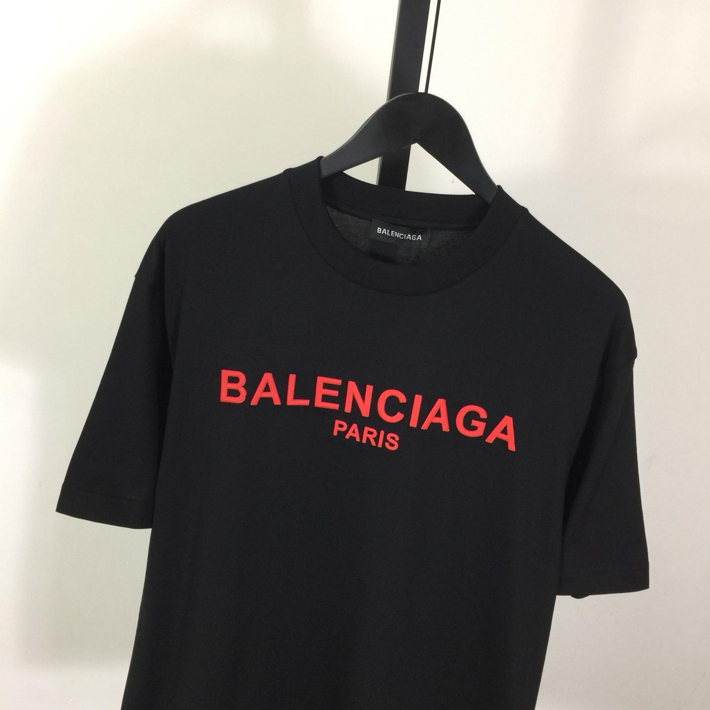 Balenciaga T-shirt Medium Fit  - DopestKickz