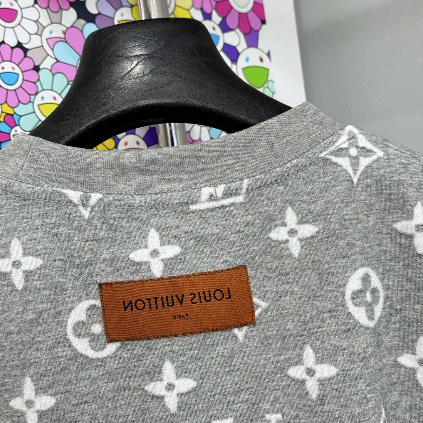 Louis Vuitton Monogram Short-Sleeved Crewneck - DopestKickz