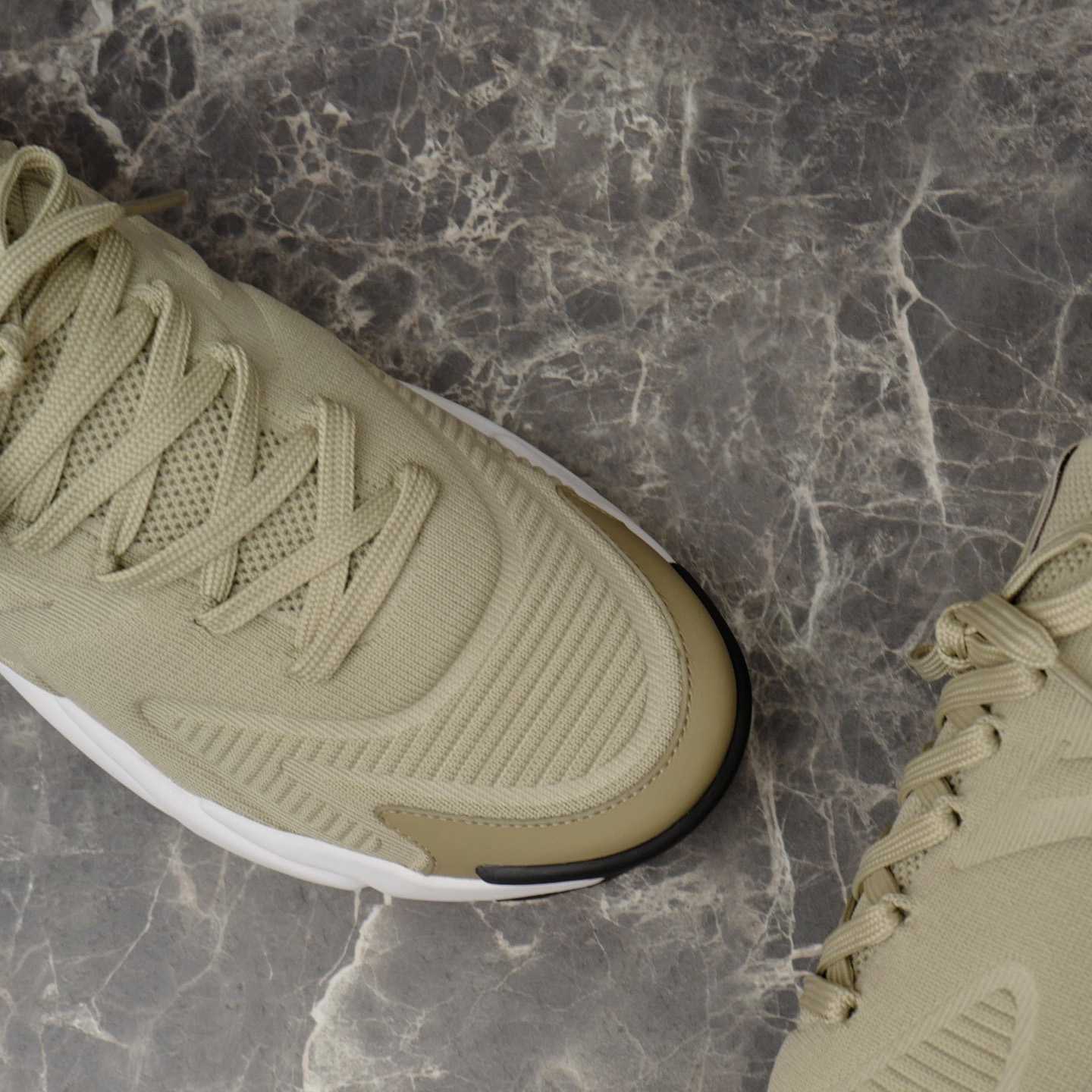 Louis Vuitton LV Runner Tatic Sneaker 1AIWVE - DopestKickz