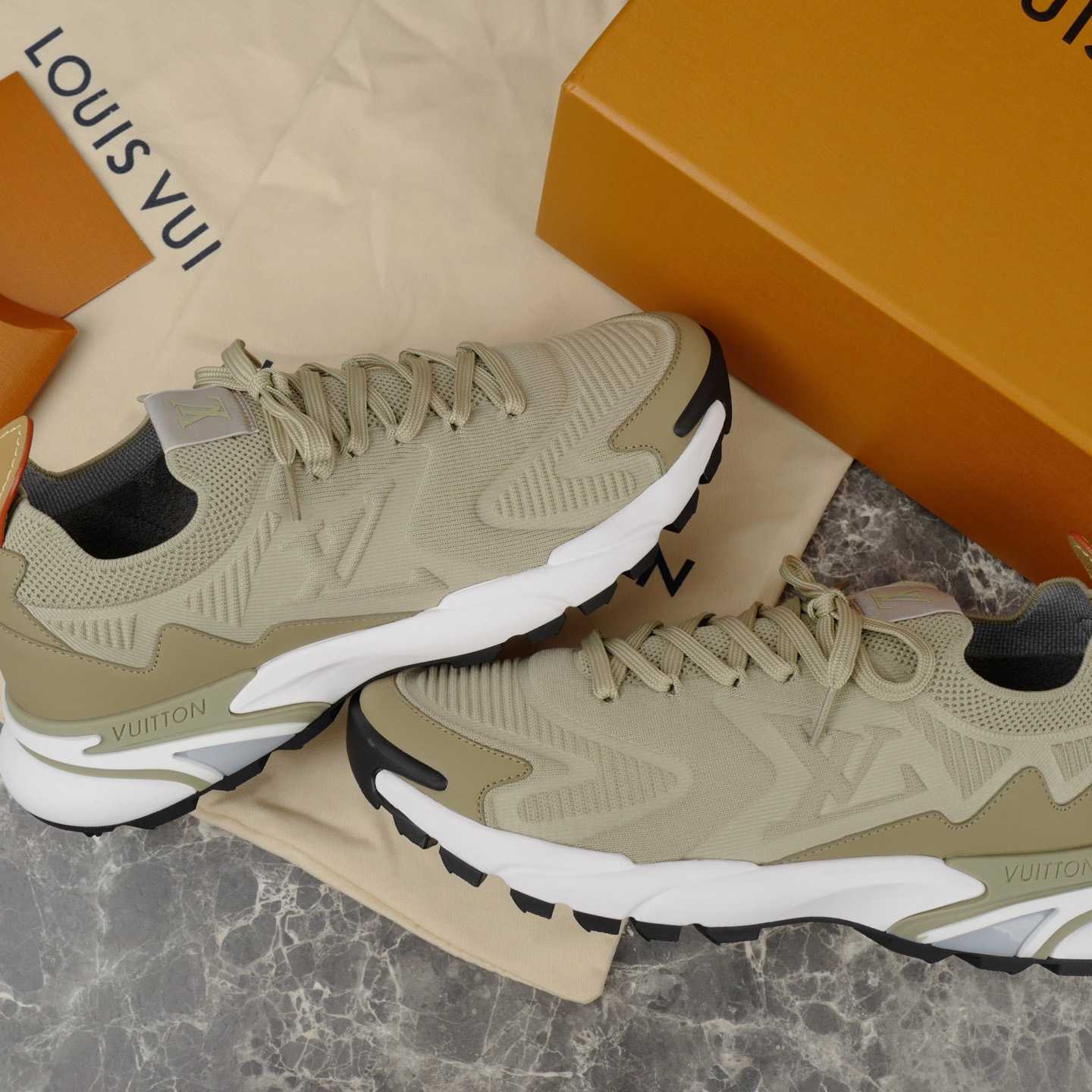 Louis Vuitton LV Runner Tatic Sneaker 1AIWVE - DopestKickz