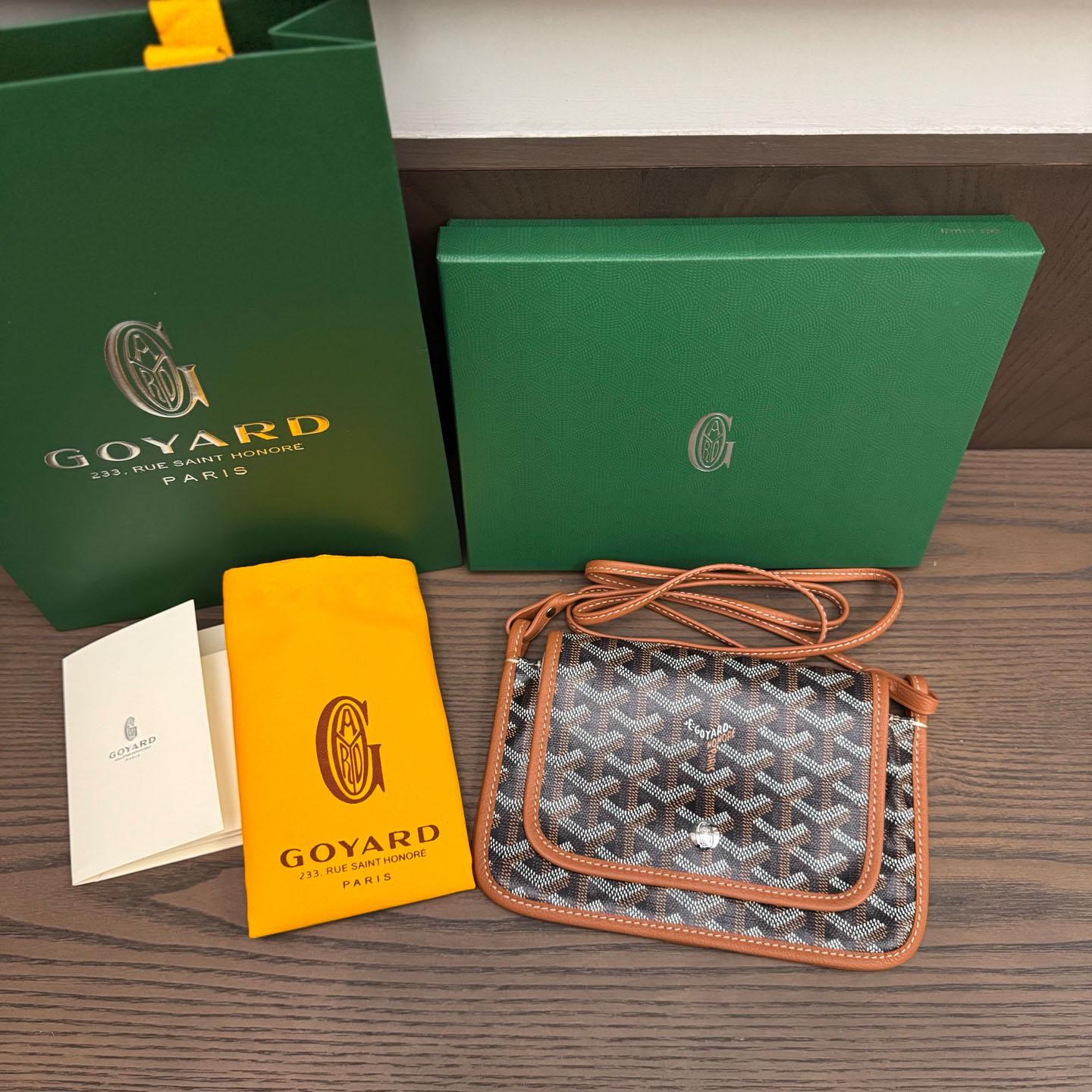 Goyard Plumet Pocket Wallet - DopestKickz