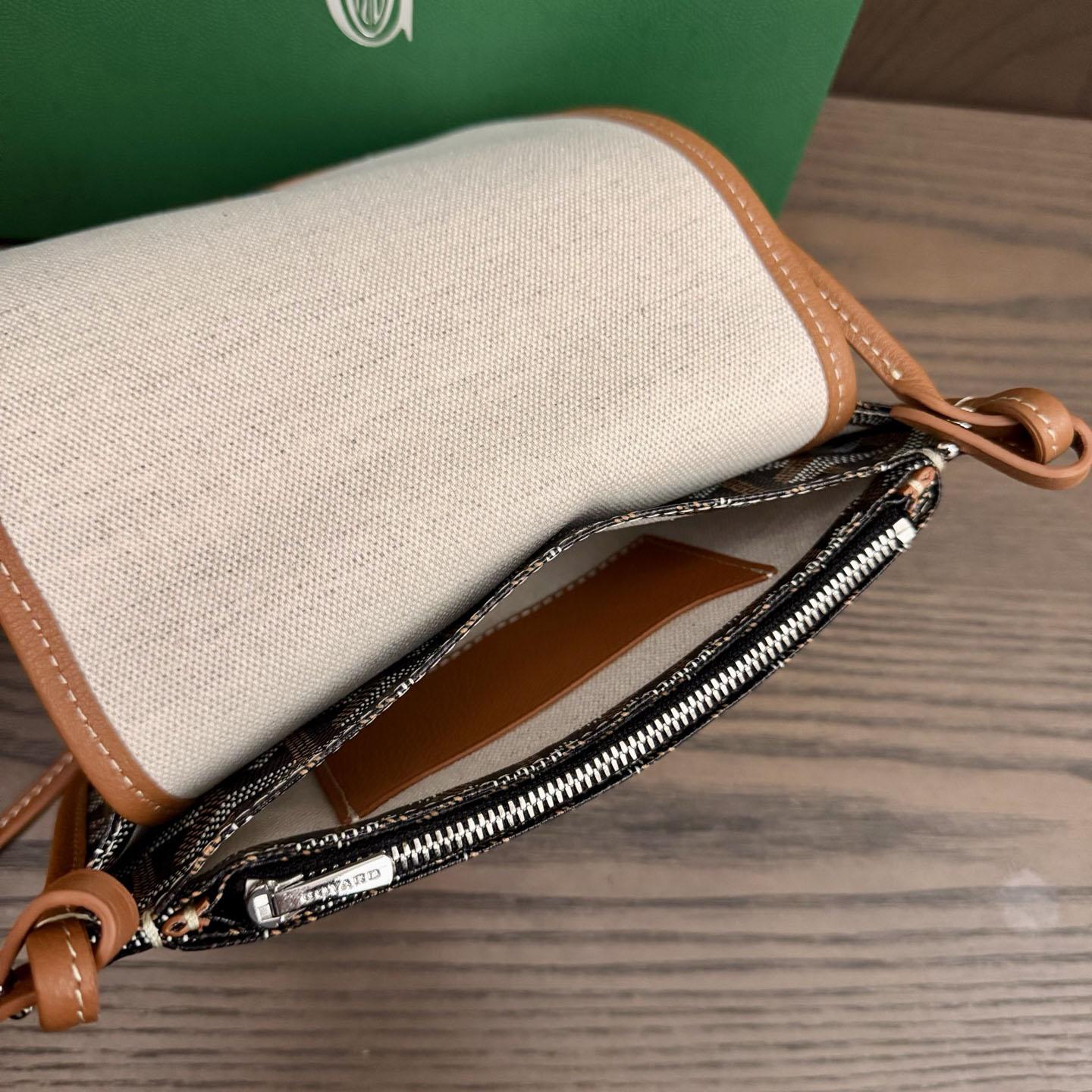 Goyard Plumet Pocket Wallet - DopestKickz