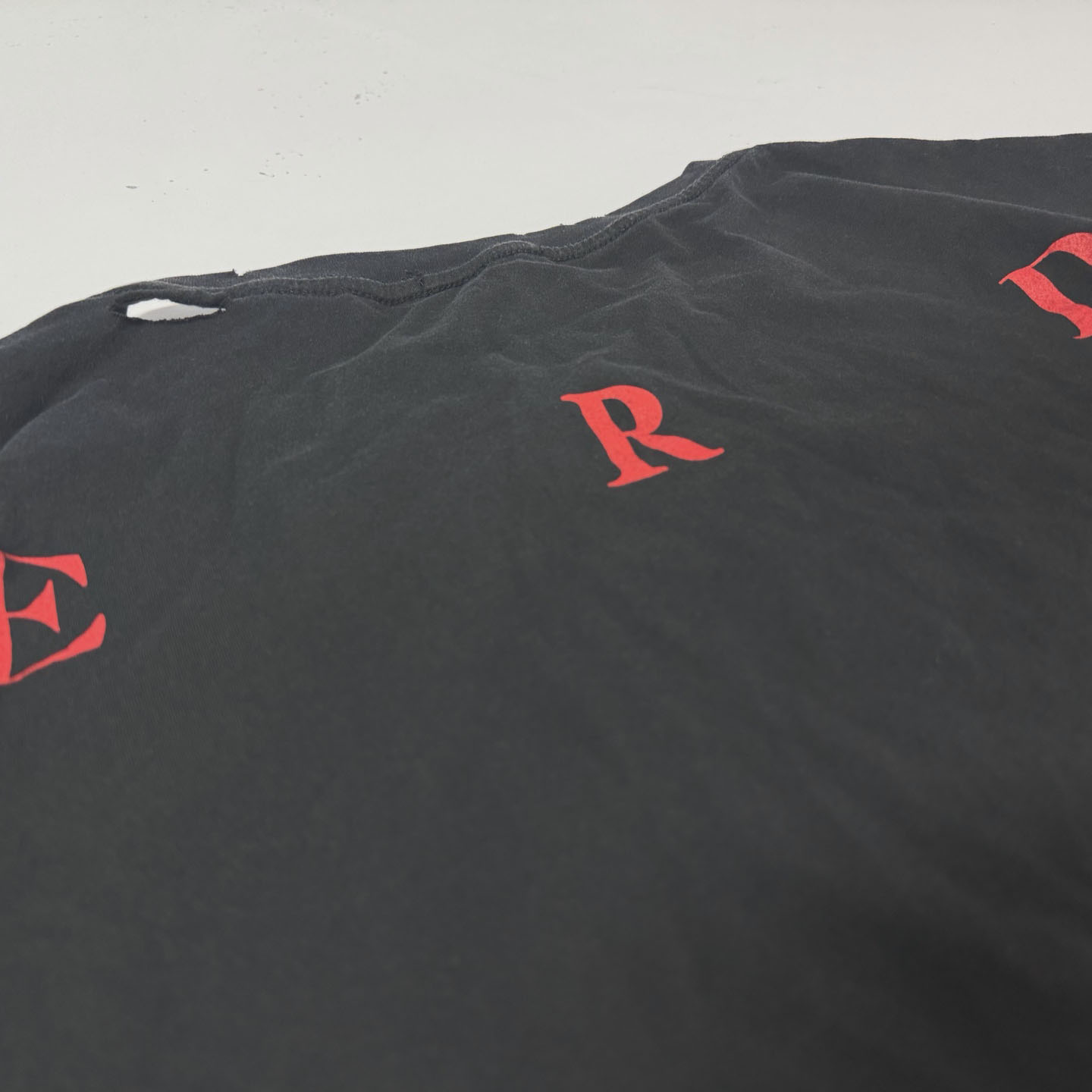 Enfants Riches Déprimés Les Crimes De L'aMour T-Shirt 'Thrashed Black' - DopestKickz