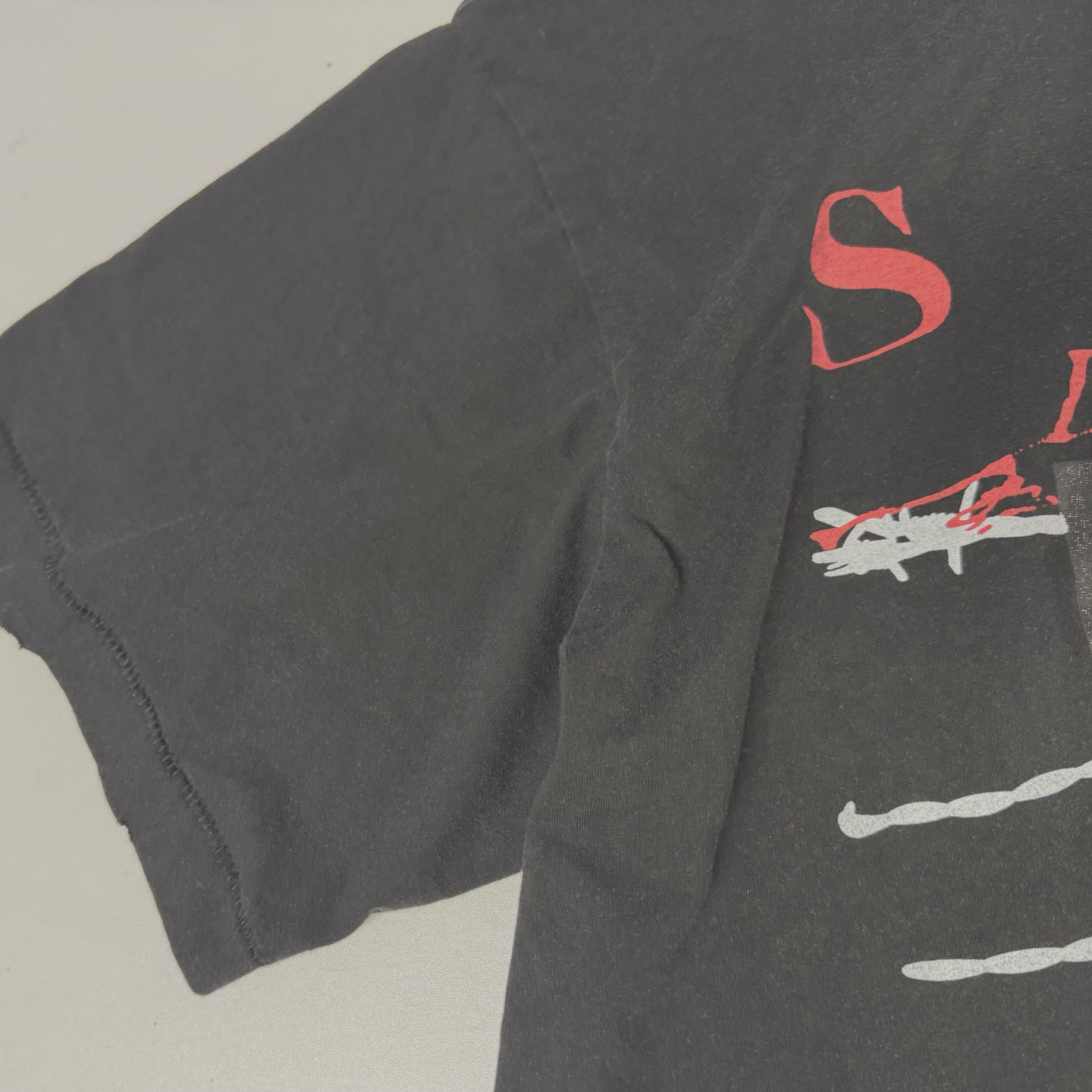 Enfants Riches Déprimés Les Crimes De L'aMour T-Shirt 'Thrashed Black' - DopestKickz