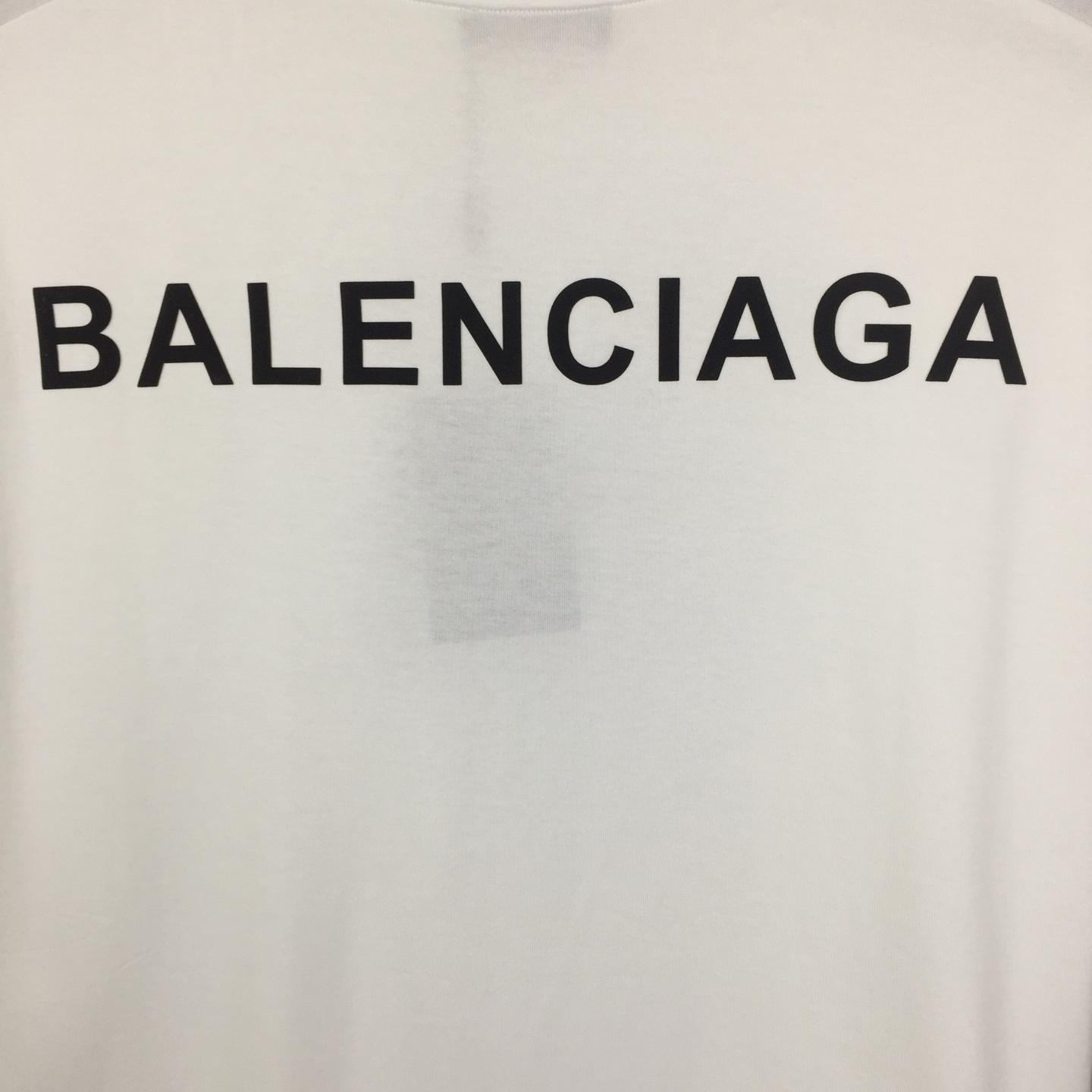 Balenciaga  T-shirt Medium Fit  - DopestKickz