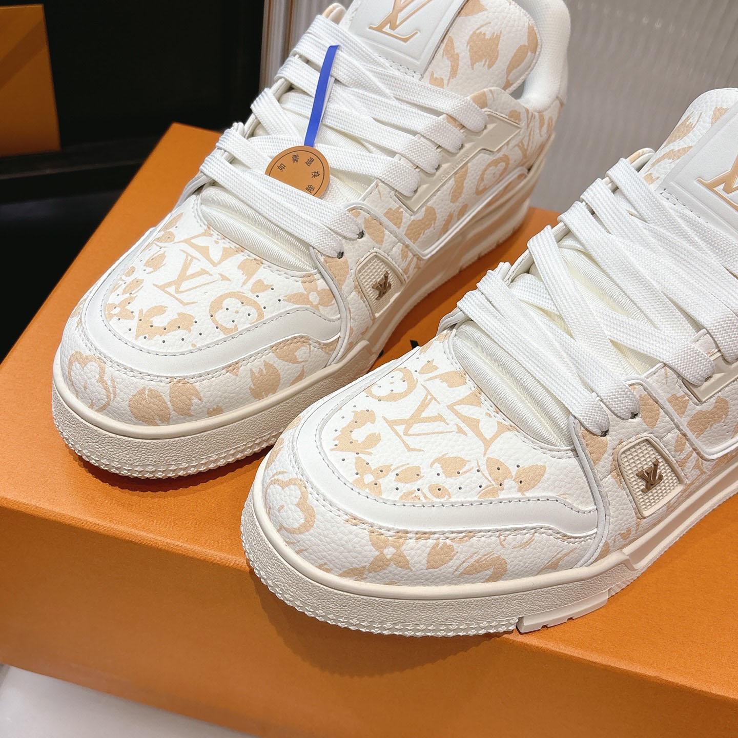 Louis Vuitton LV Trainer Sneaker   1AJJVN - DopestKickz