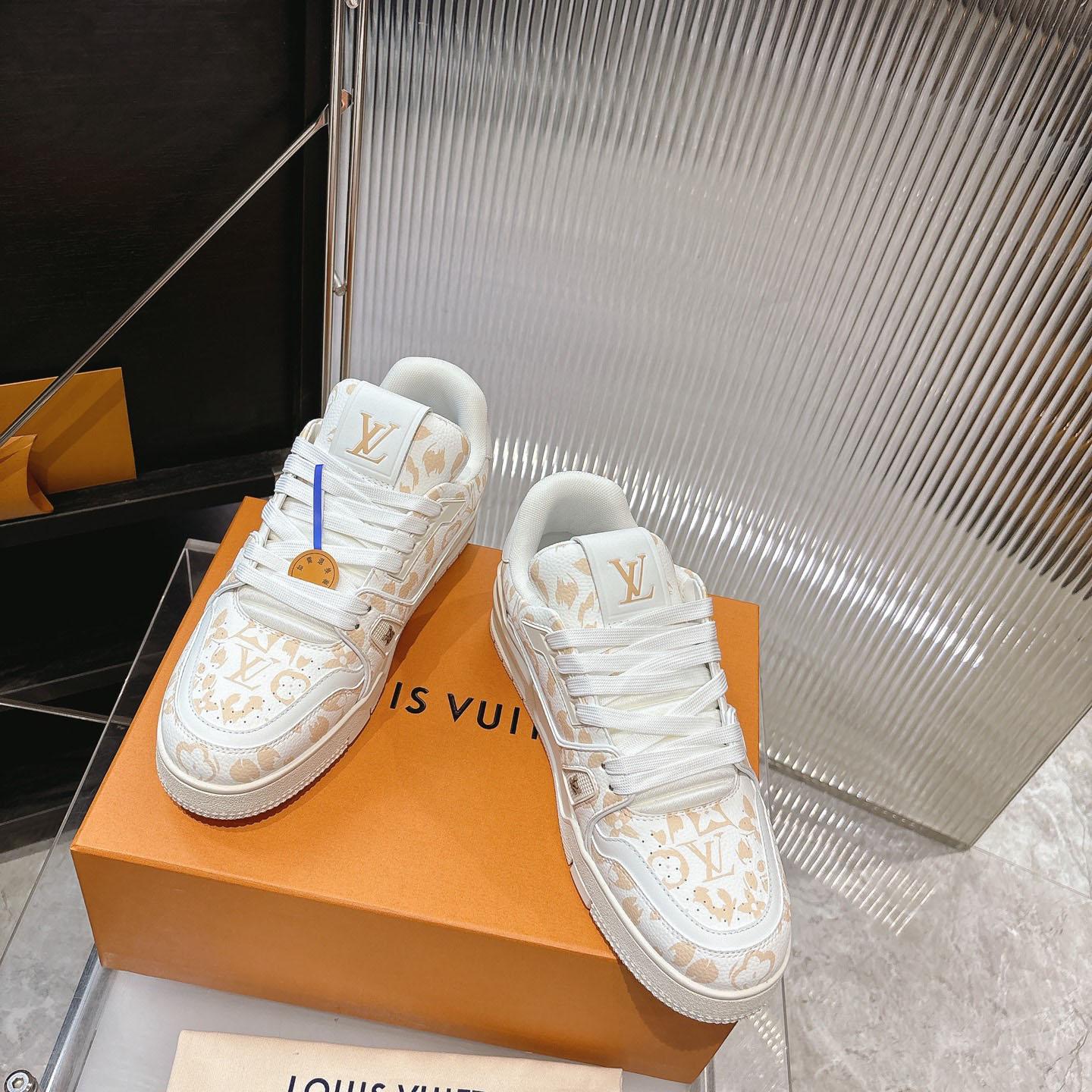 Louis Vuitton LV Trainer Sneaker   1AJJVN - DopestKickz