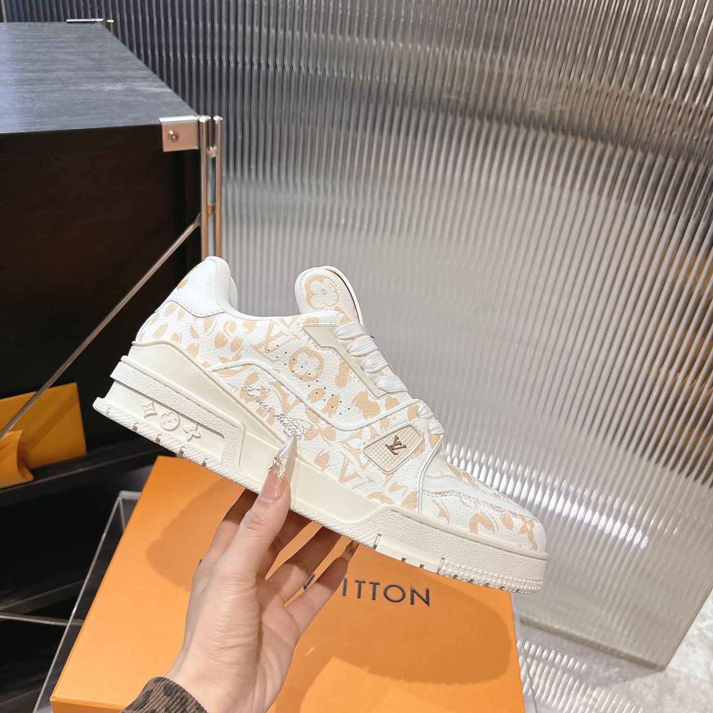Louis Vuitton LV Trainer Sneaker   1AJJVN - DopestKickz