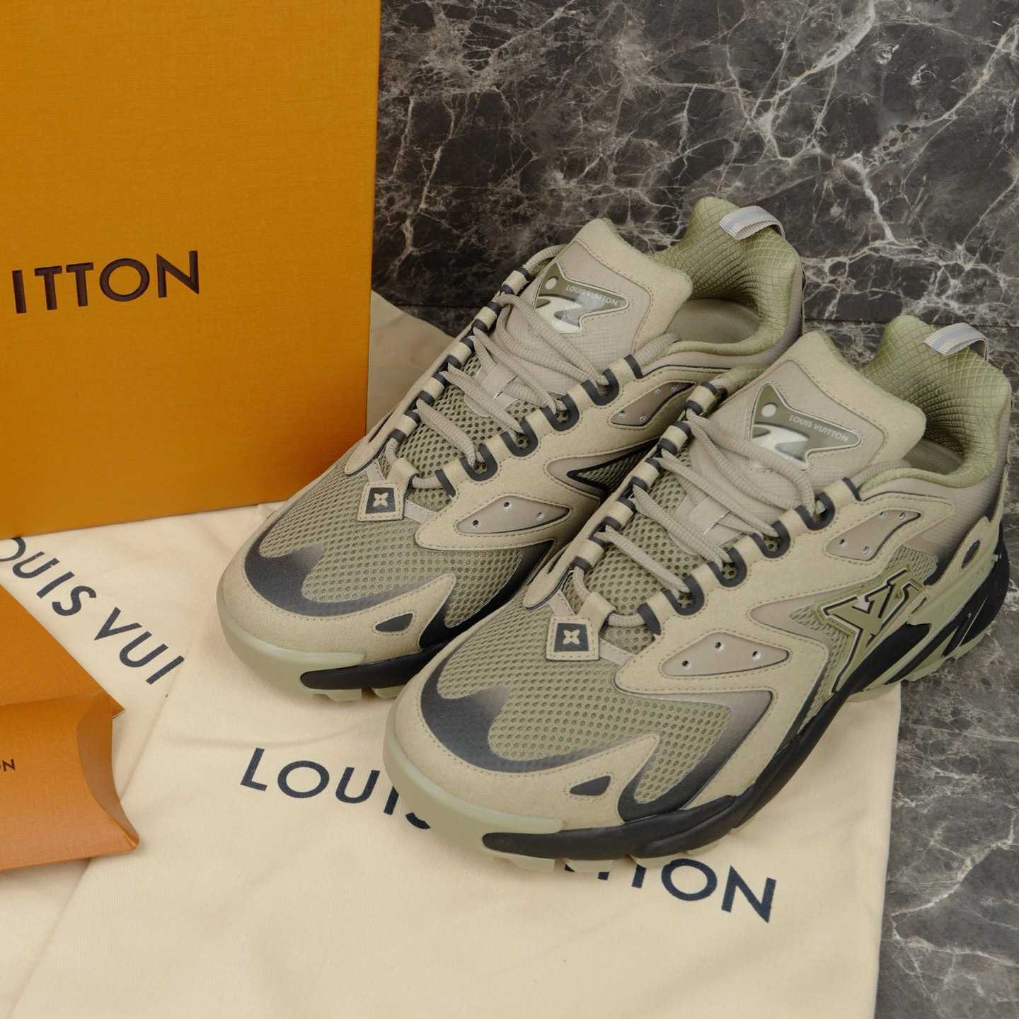 Louis Vuitton LV Runner Tatic Sneaker 1AJAP4 - DopestKickz