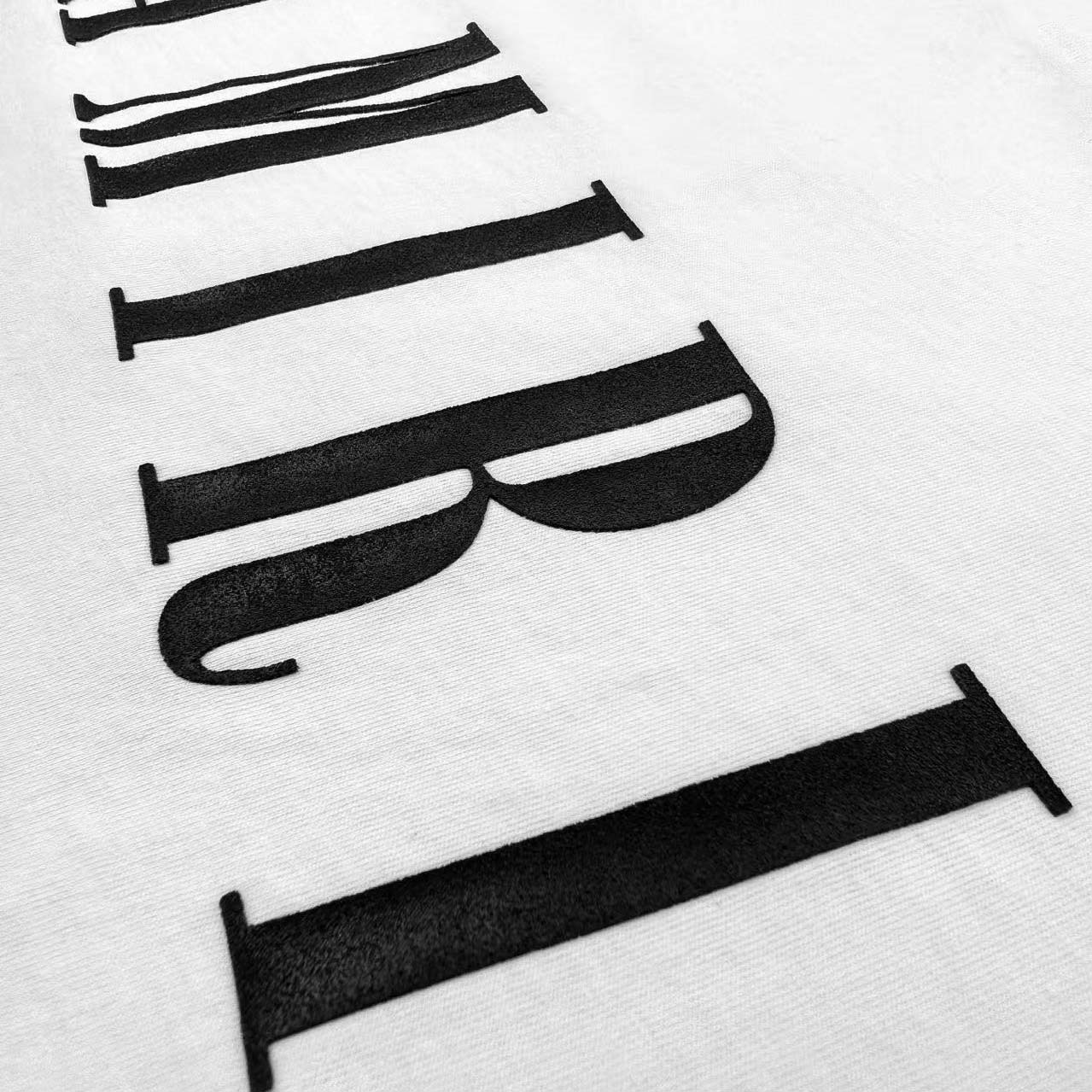 Amiri Core Logo-print T-shirt - DopestKickz