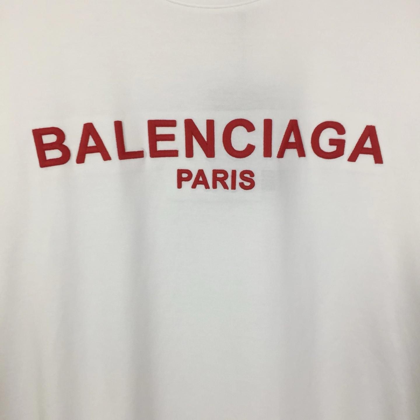 Balenciaga T-shirt Medium Fit  - DopestKickz