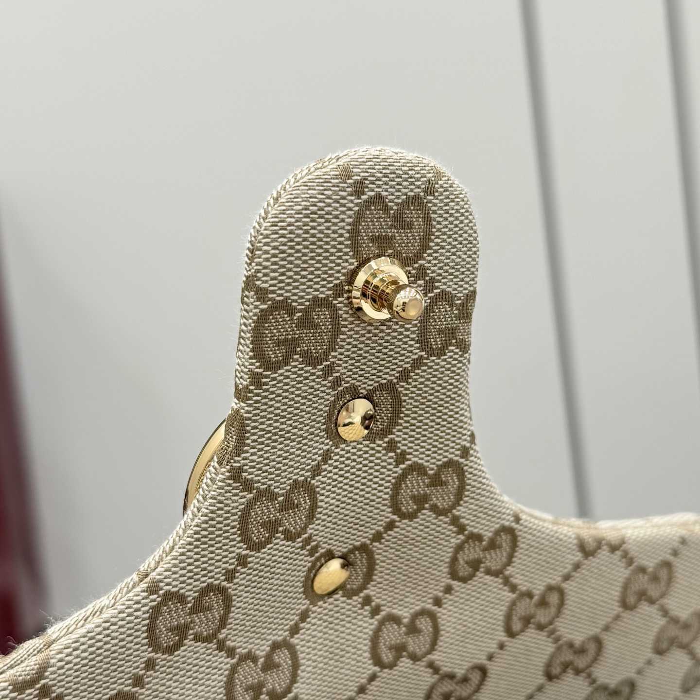 Gucci GG Marmont Medium Shoulder Bag - DopestKickz