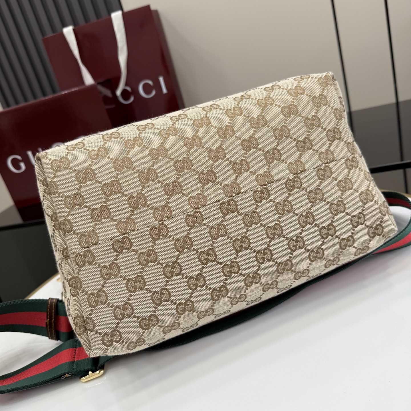 Gucci Brera Medium Crossbody Bag - DopestKickz