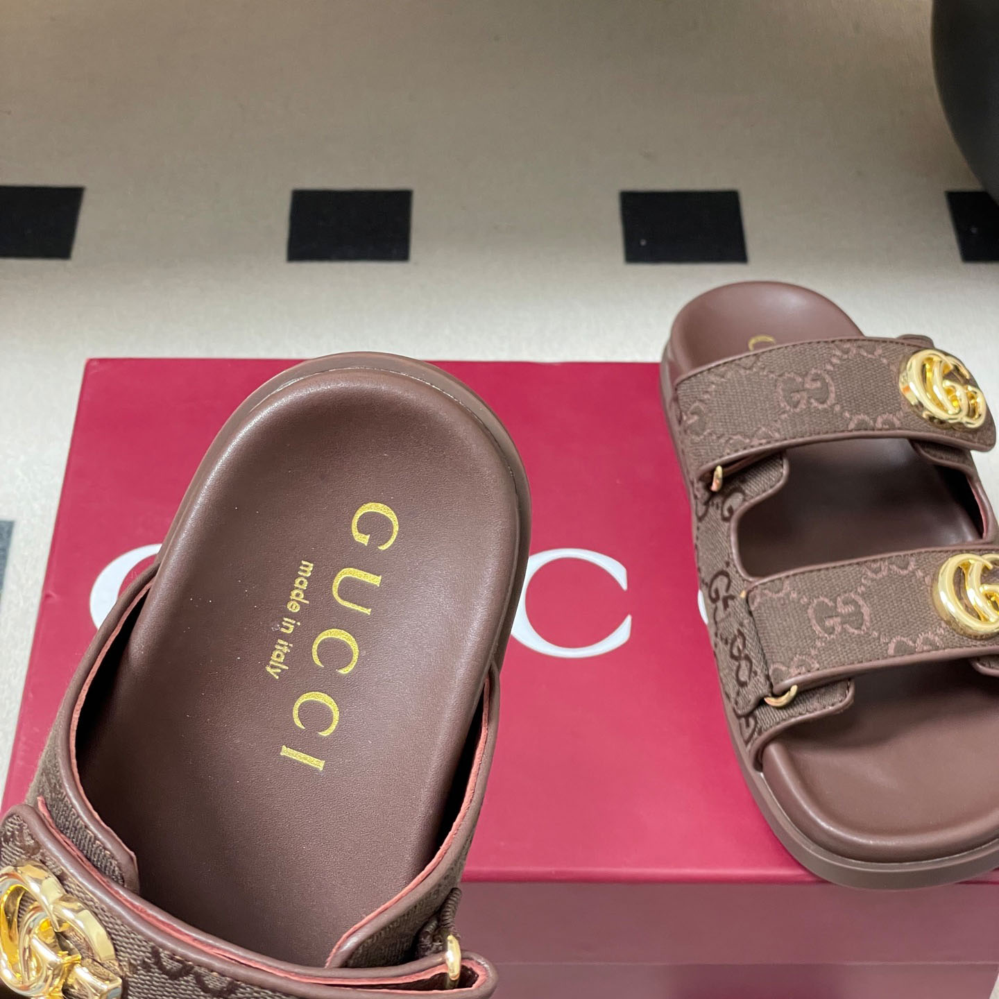 Gucci Sandal With Double G - DopestKickz