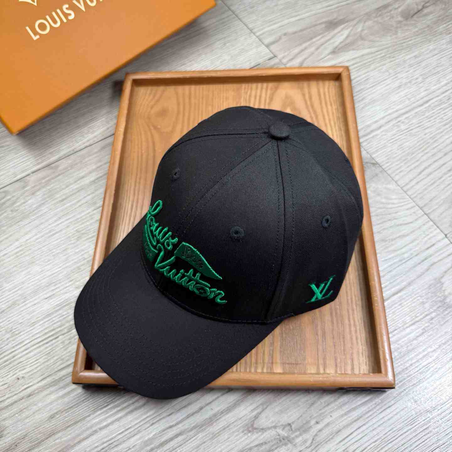 Louis Vuitton Golf Cap - DopestKickz