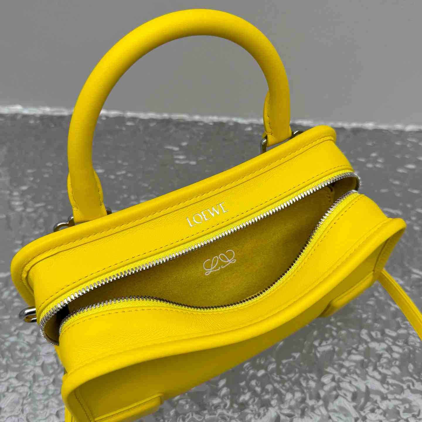 Loewe Mini Amazona 180 Bag In Soft Calfskin - DopestKickz