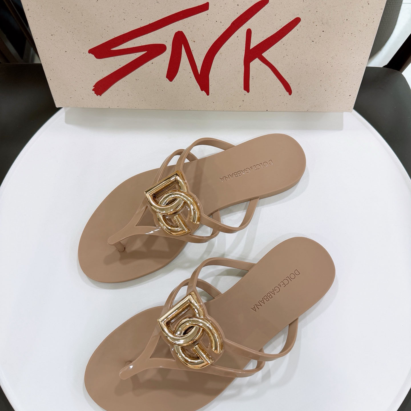Dolce & Gabbana Rubber Beachwear Slides With Logo - DopestKickz