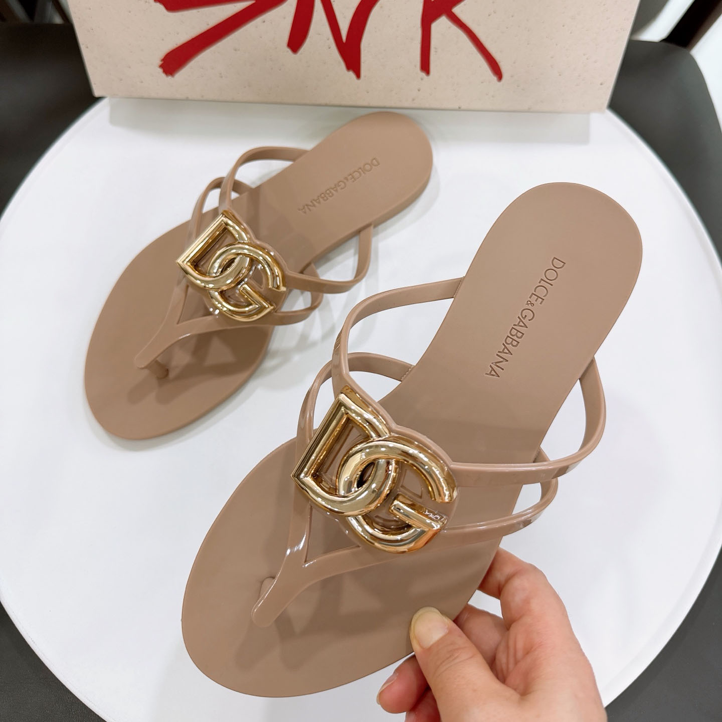 Dolce & Gabbana Rubber Beachwear Slides With Logo - DopestKickz