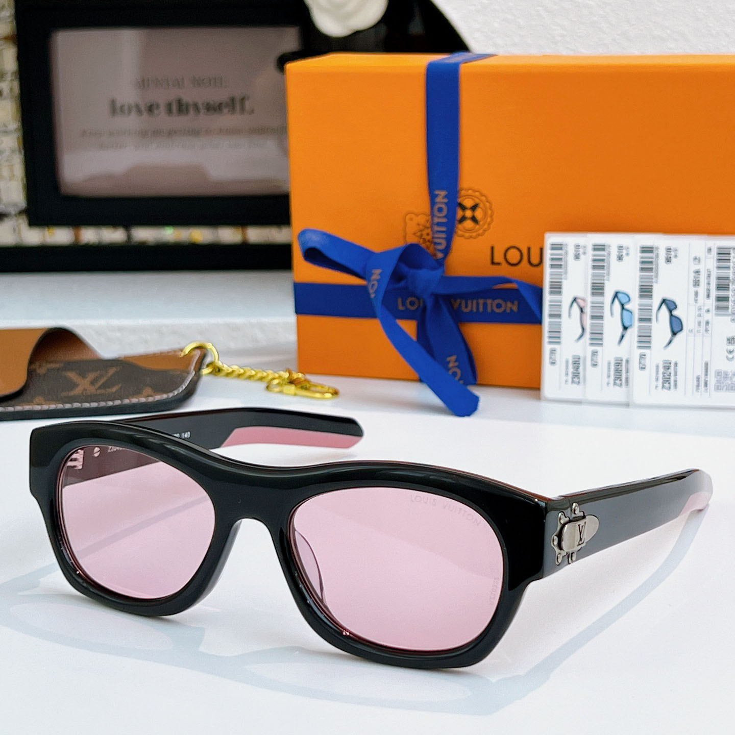 Louis Vuitton LV Frog Round Square Sunglasses - DopestKickz