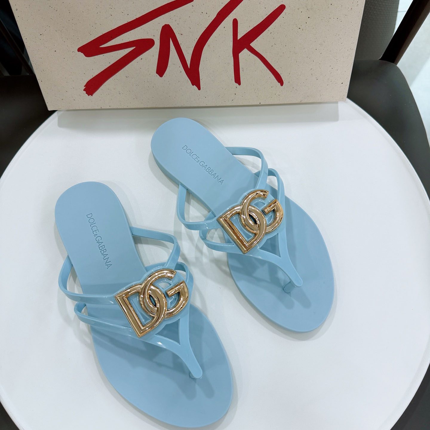 Dolce & Gabbana Rubber Beachwear Slides With Logo - DopestKickz