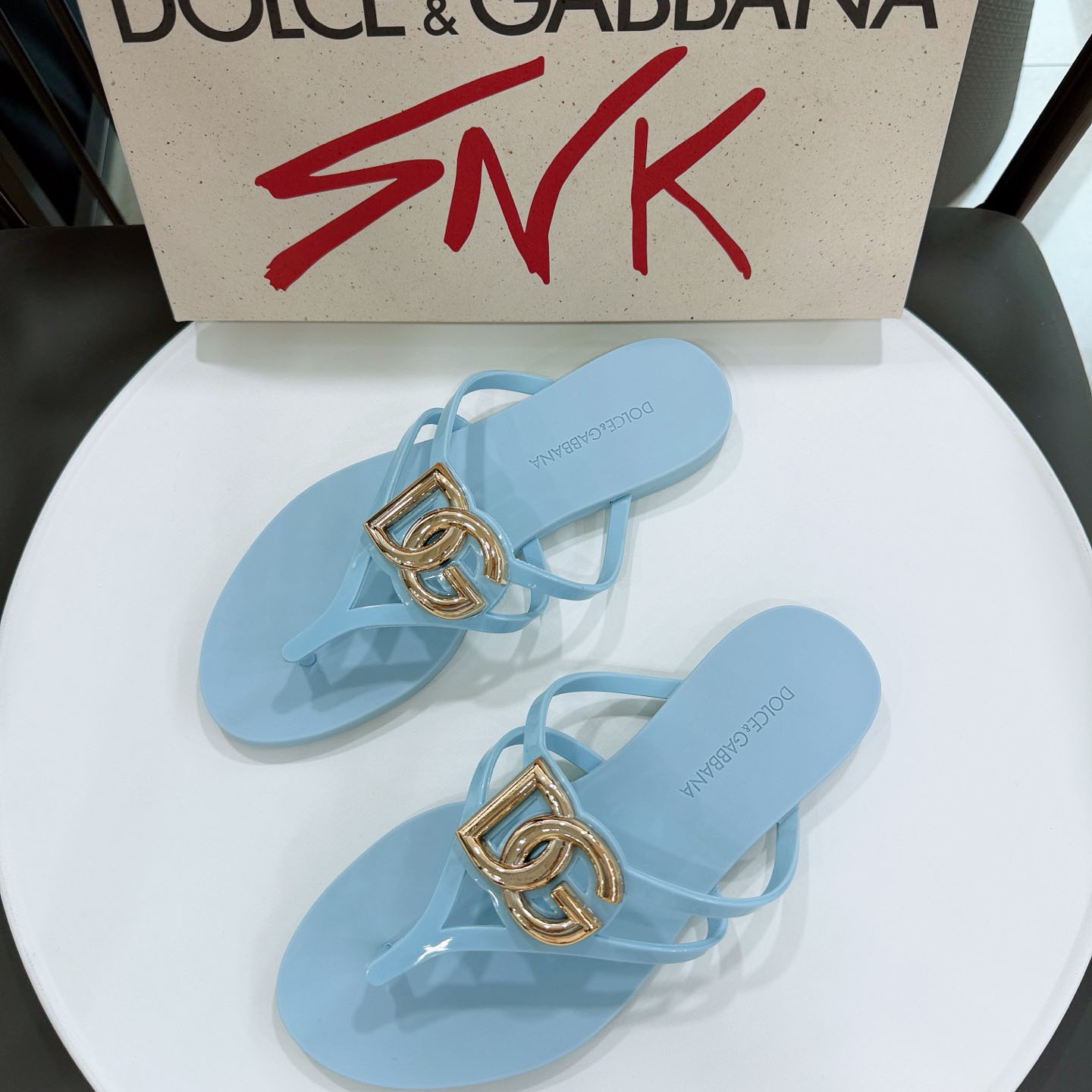 Dolce & Gabbana Rubber Beachwear Slides With Logo - DopestKickz