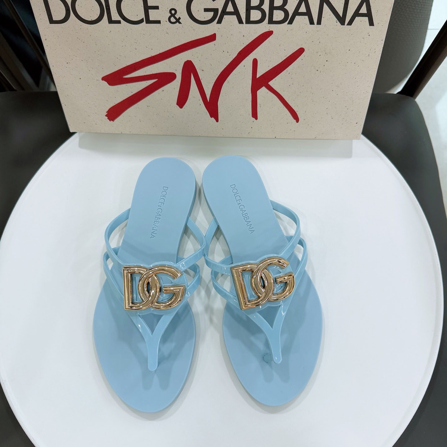 Dolce & Gabbana Rubber Beachwear Slides With Logo - DopestKickz